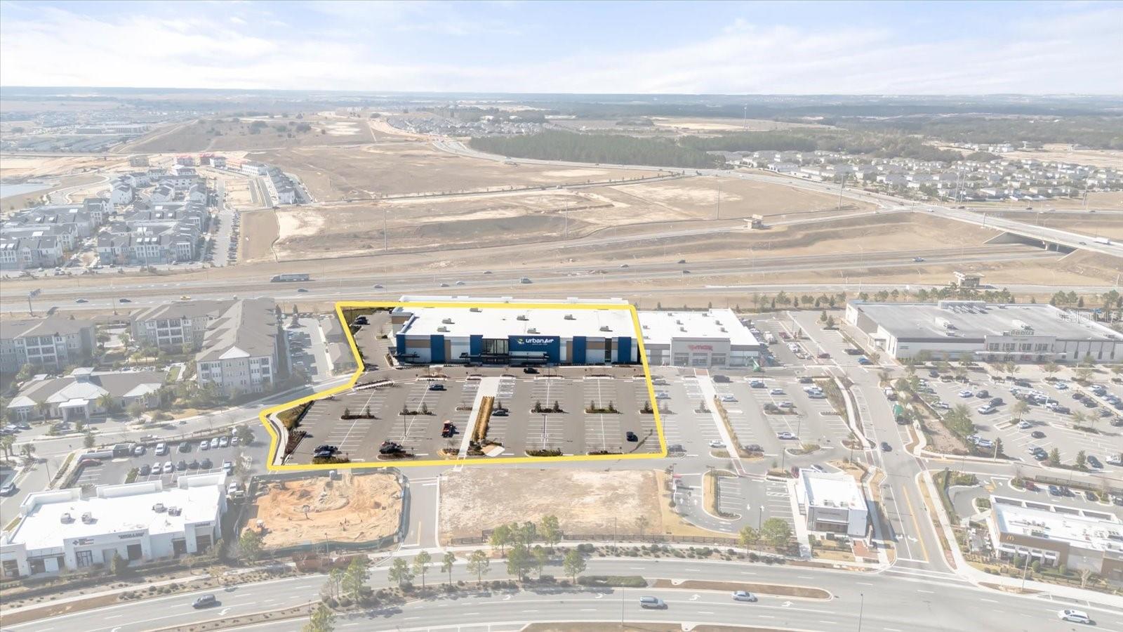 5758 HAMLIN GROVES TRL