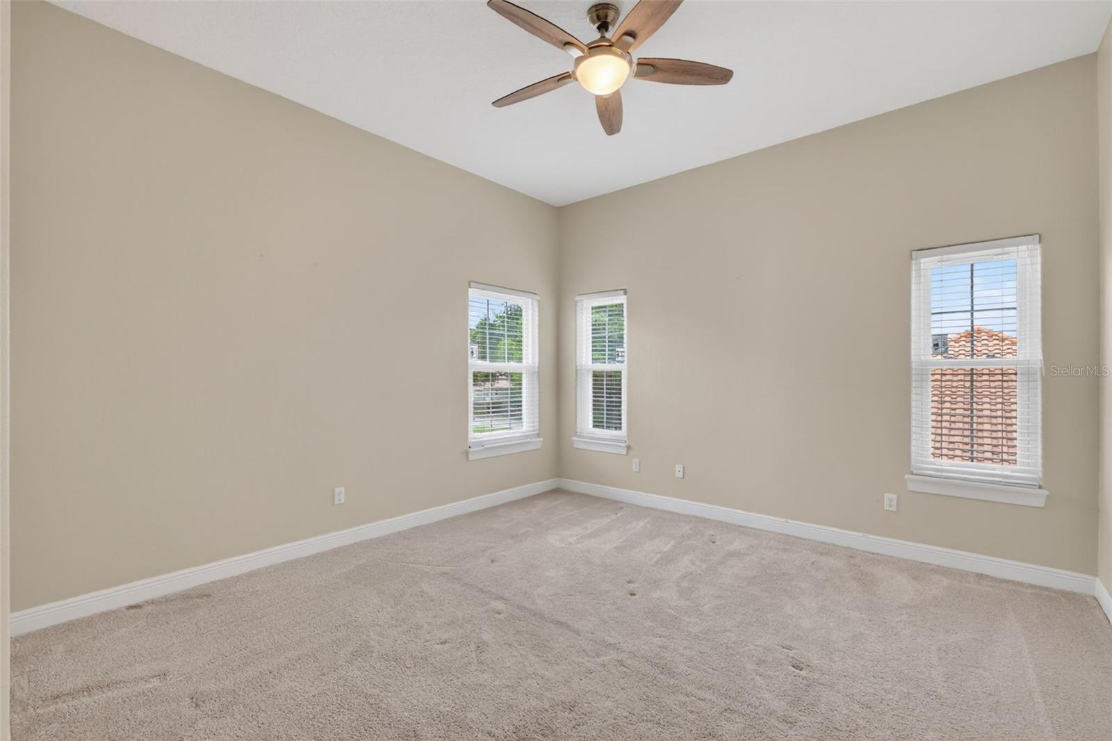 9537 CASTLEFORD PT