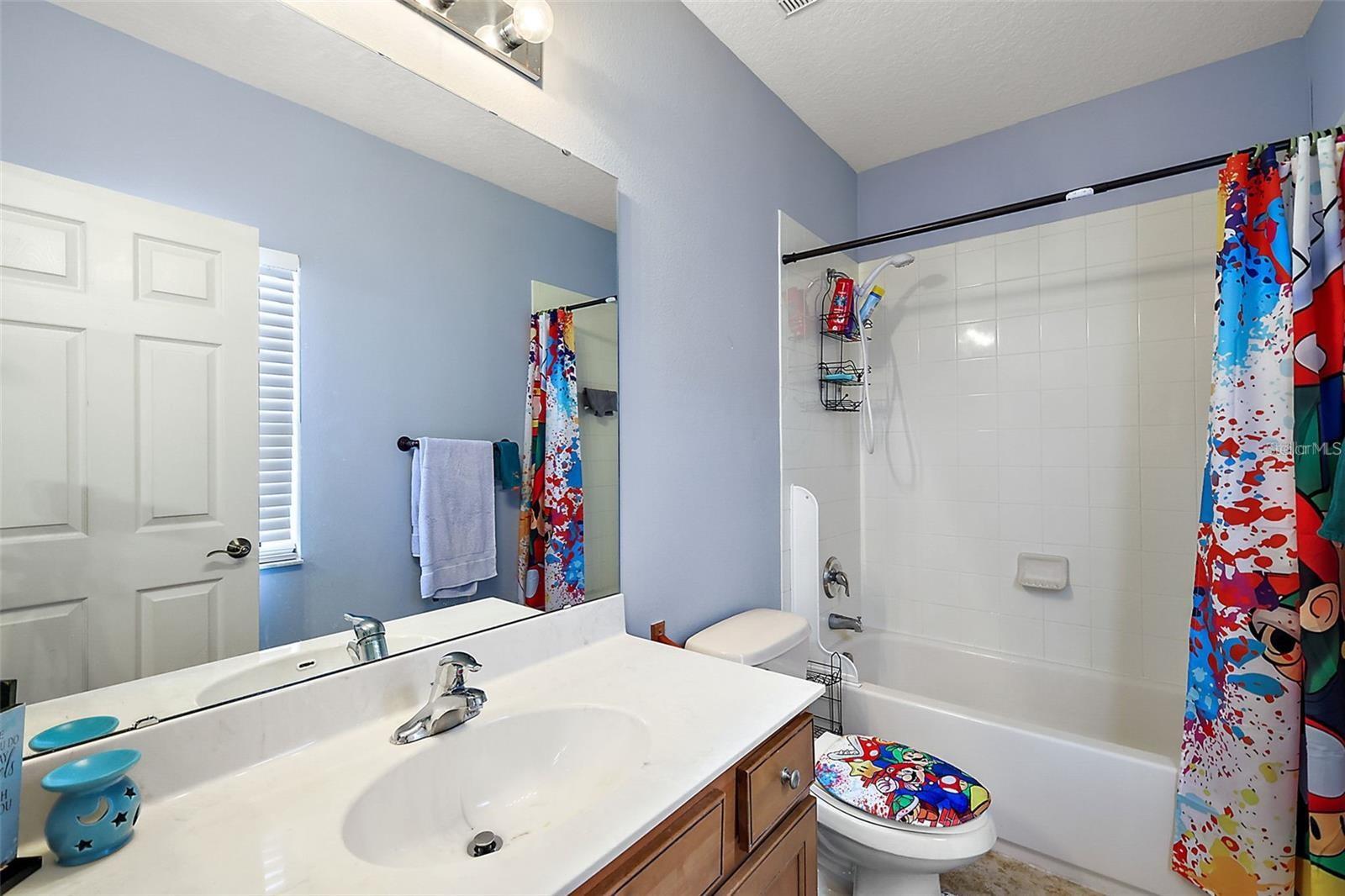412 BLUE BAYOU LN