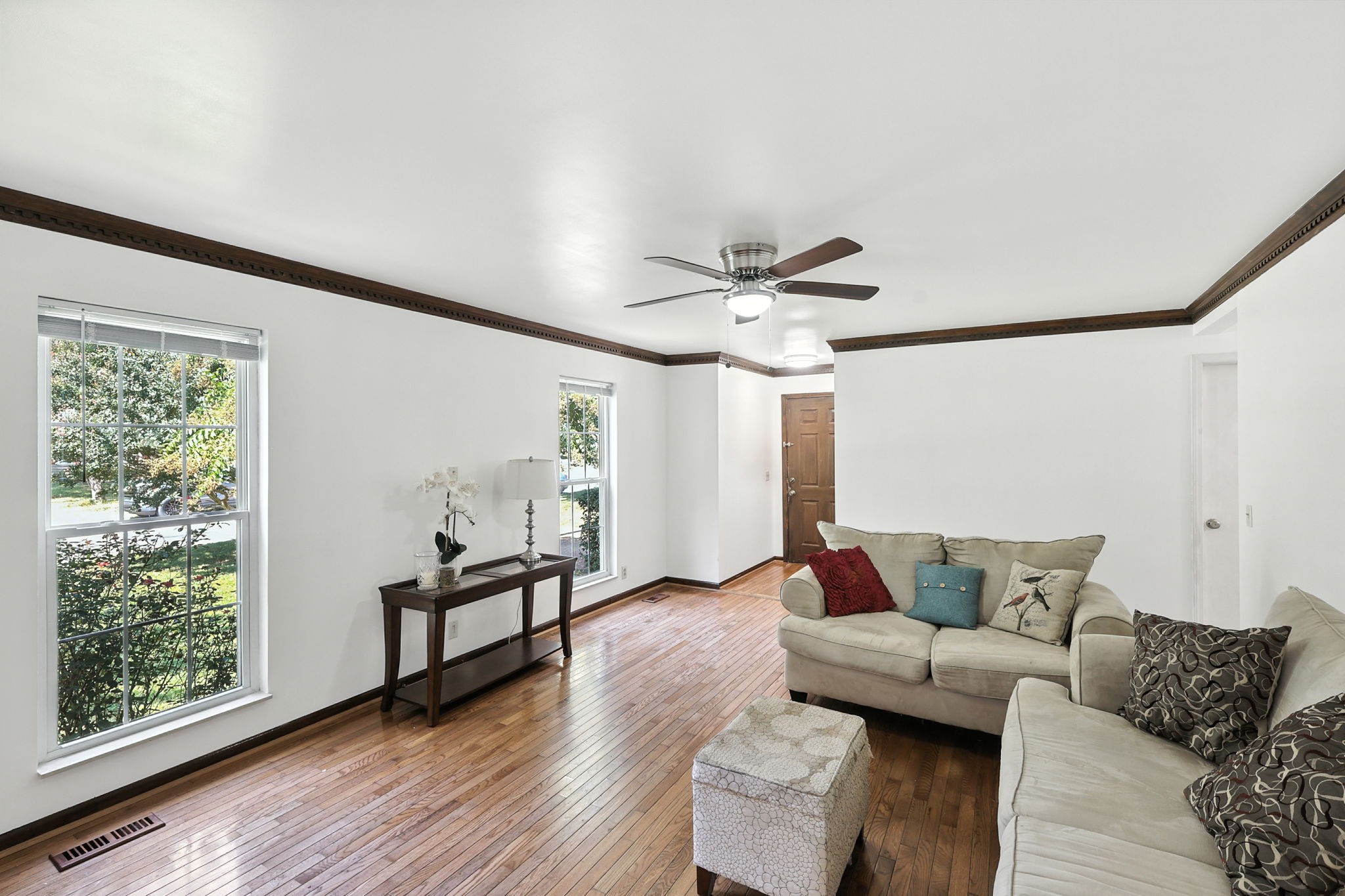 1121 Jacksons Valley Rd