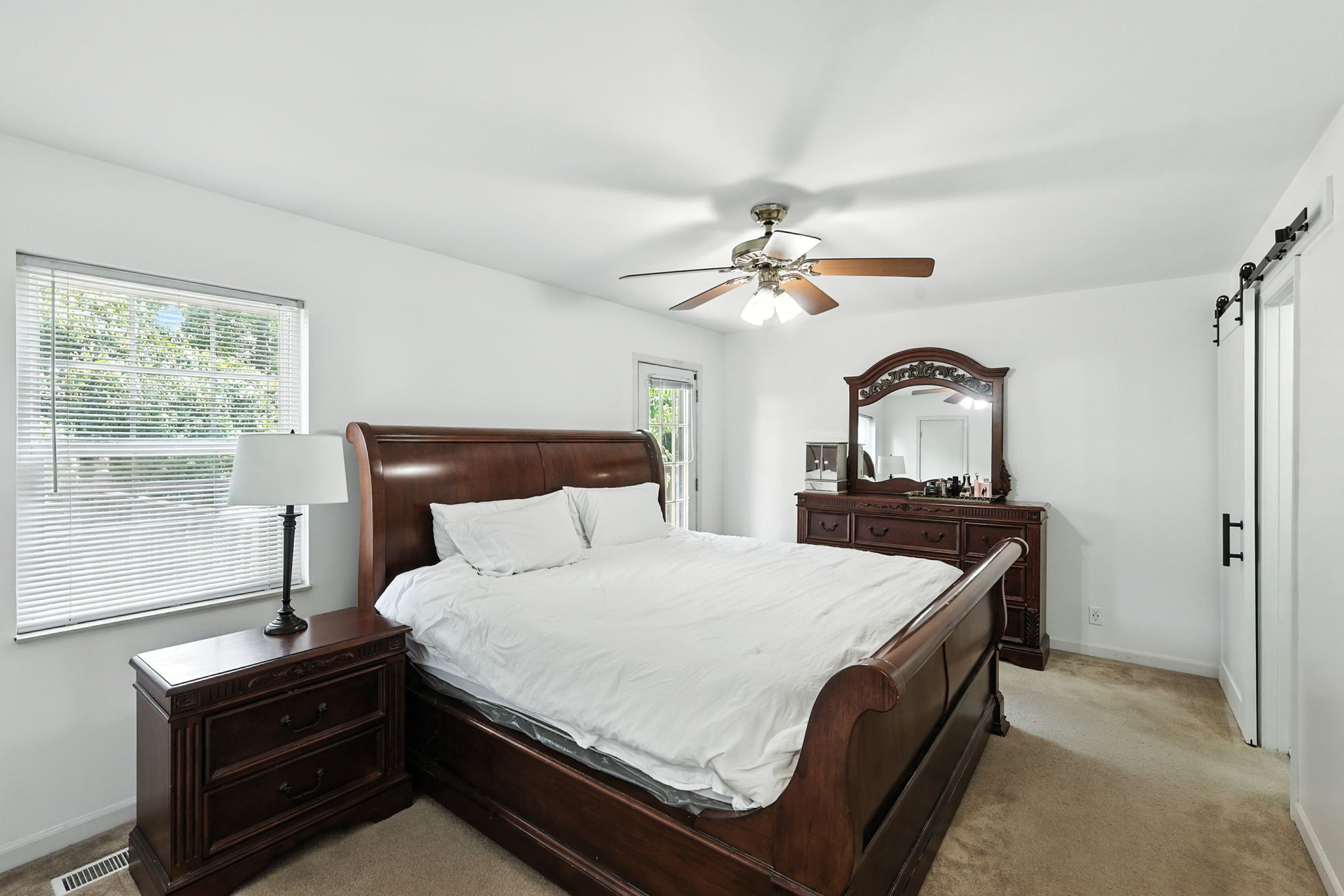 1121 Jacksons Valley Rd
