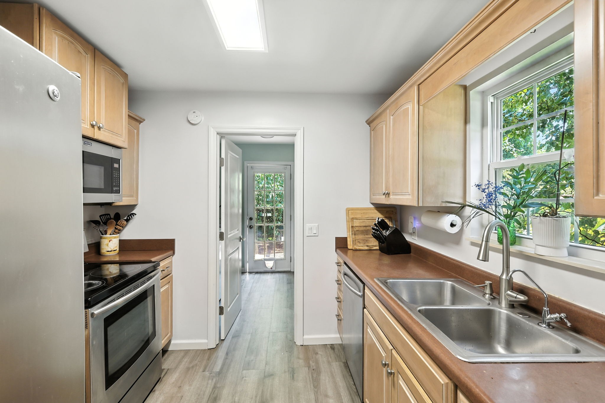 1121 Jacksons Valley Rd