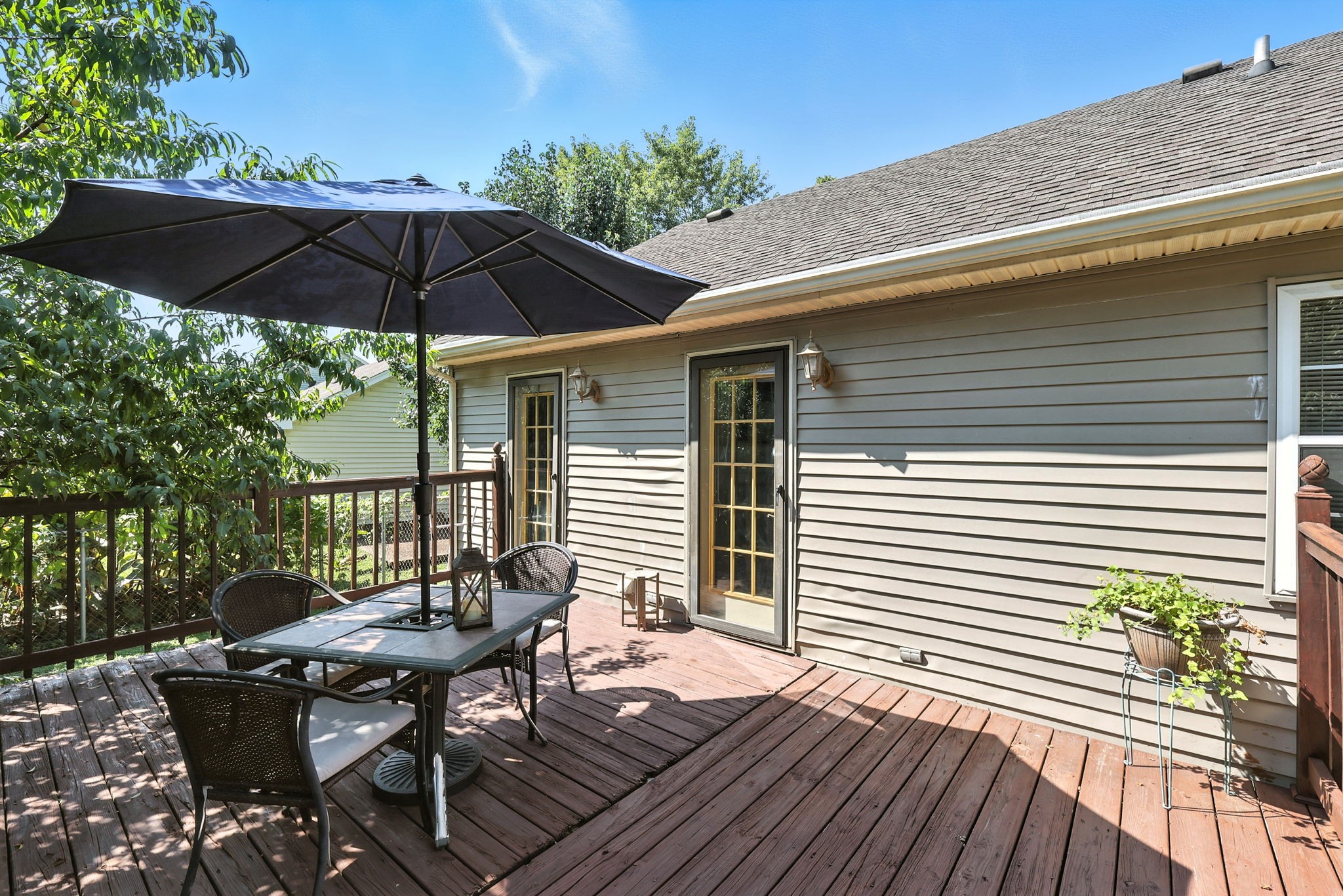 1121 Jacksons Valley Rd