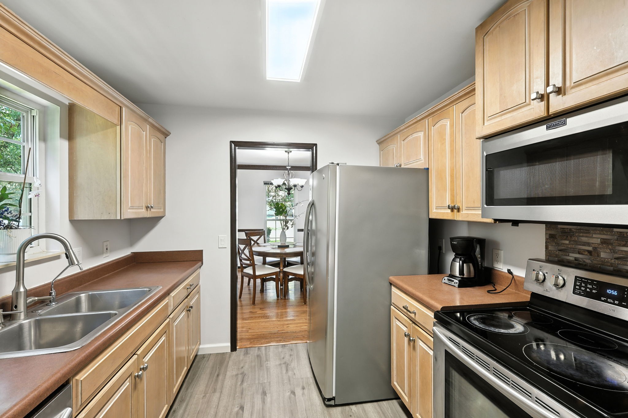 1121 Jacksons Valley Rd