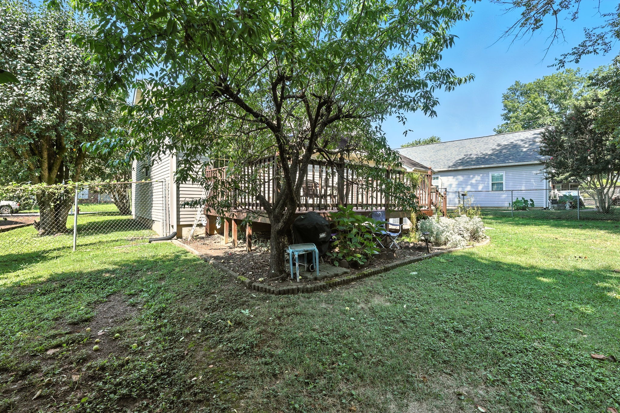 1121 Jacksons Valley Rd