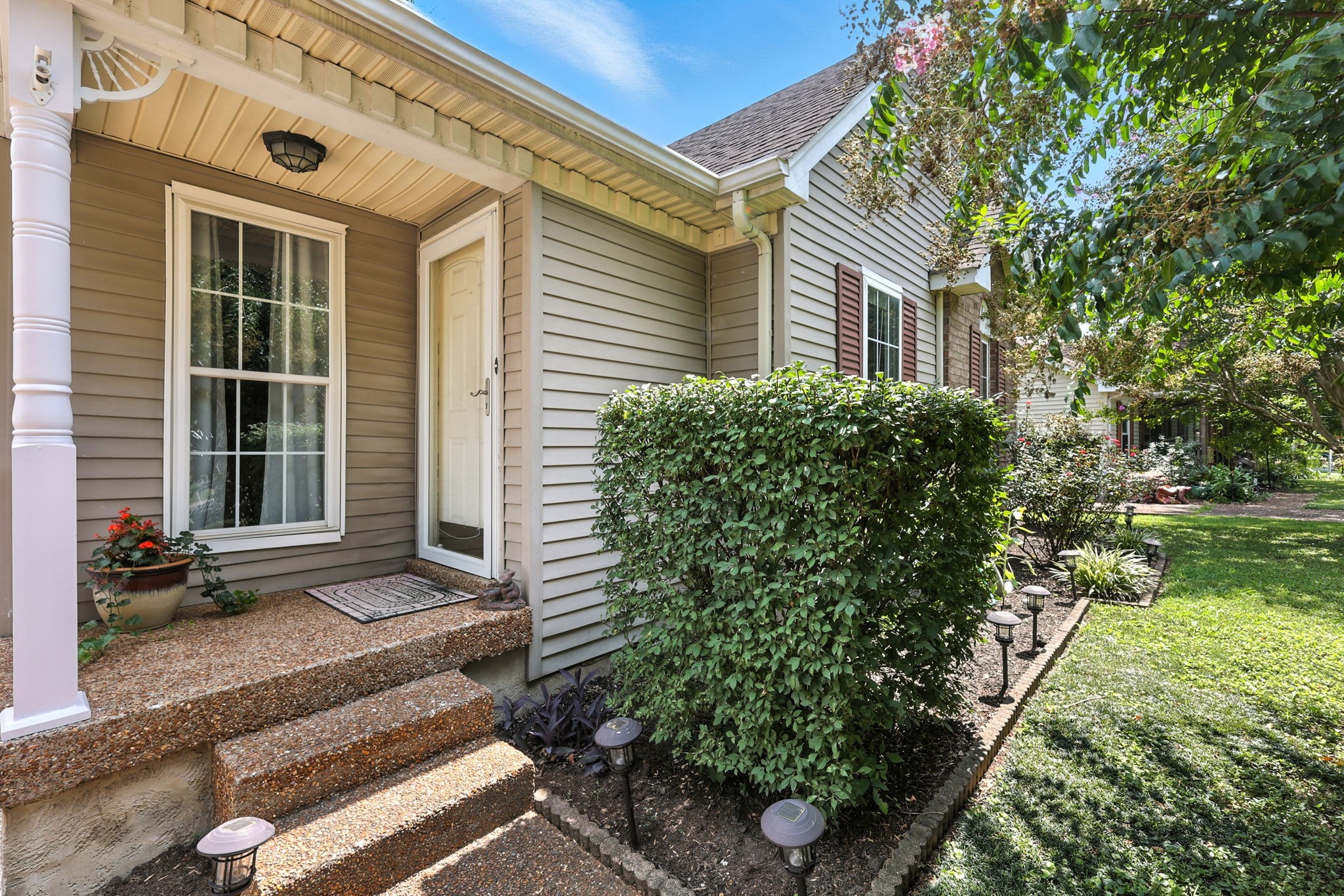 1121 Jacksons Valley Rd
