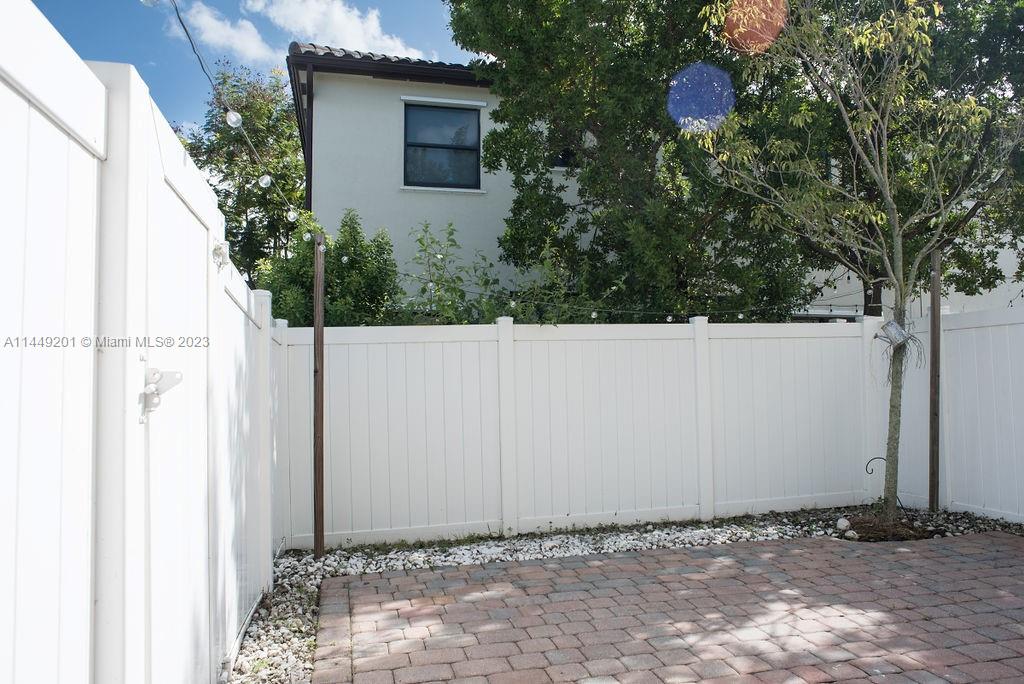 9283 W 34th Ct # 9283