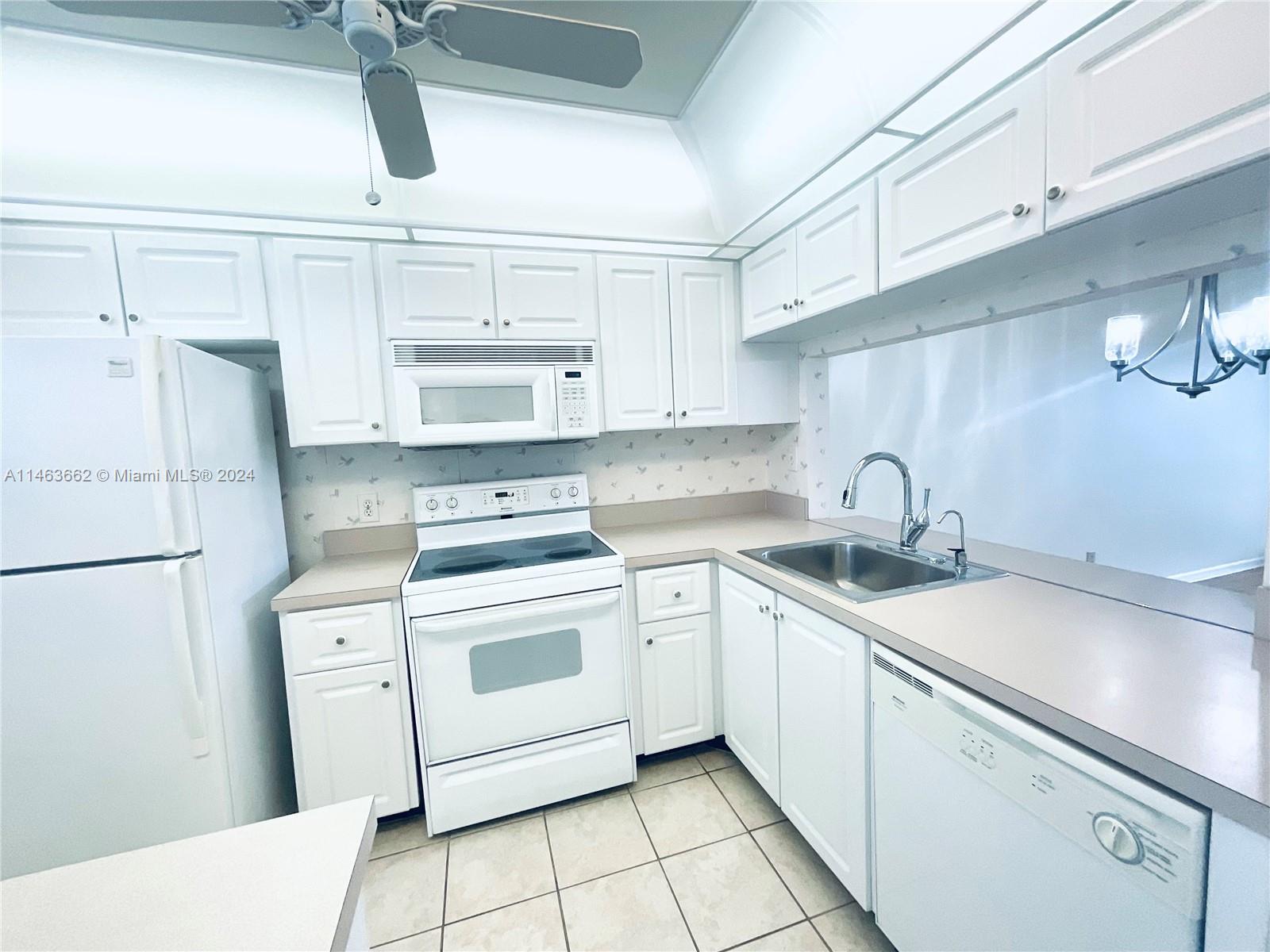 2711 NW 104th Ave # 305