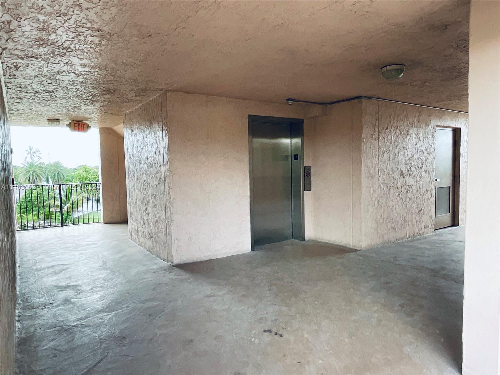 2711 NW 104th Ave # 305