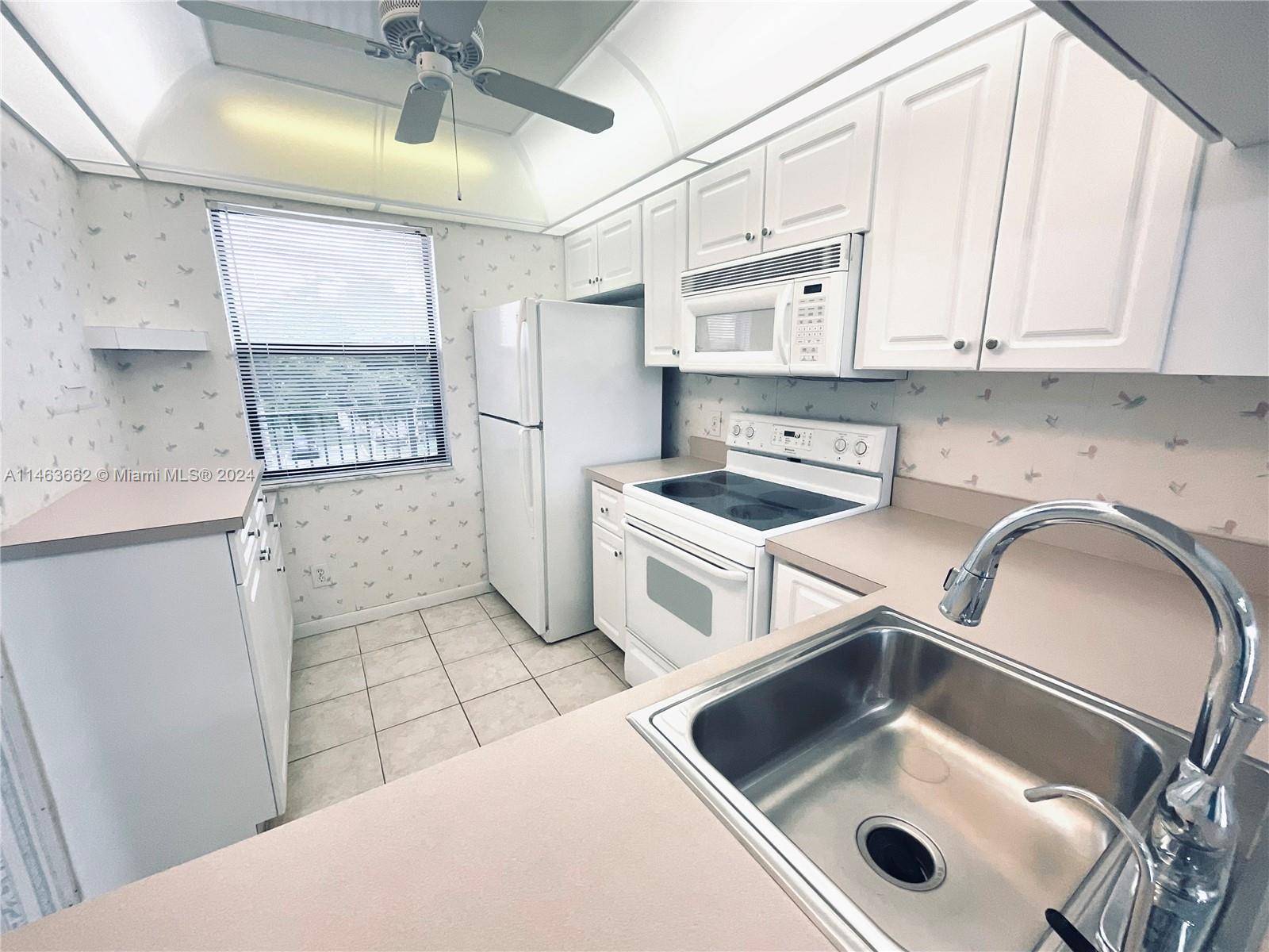 2711 NW 104th Ave # 305