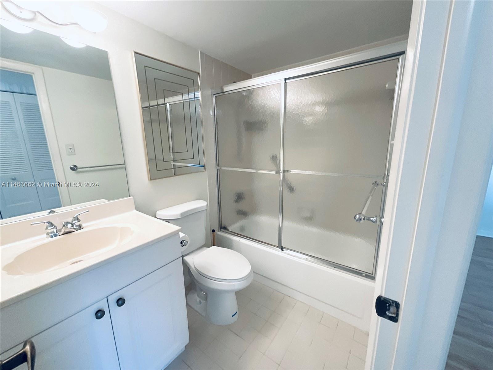 2711 NW 104th Ave # 305