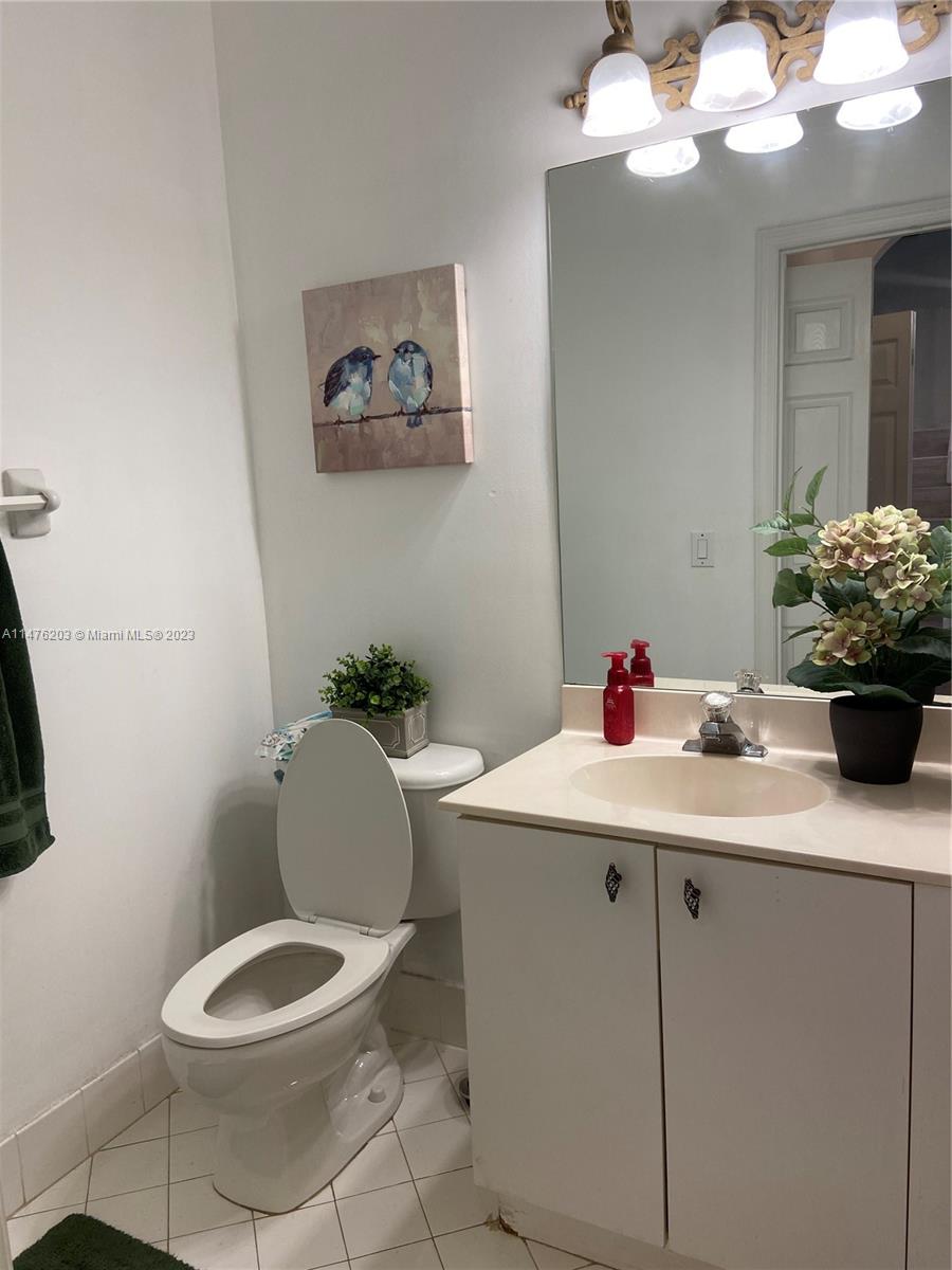 11236 NW 56th St # 0