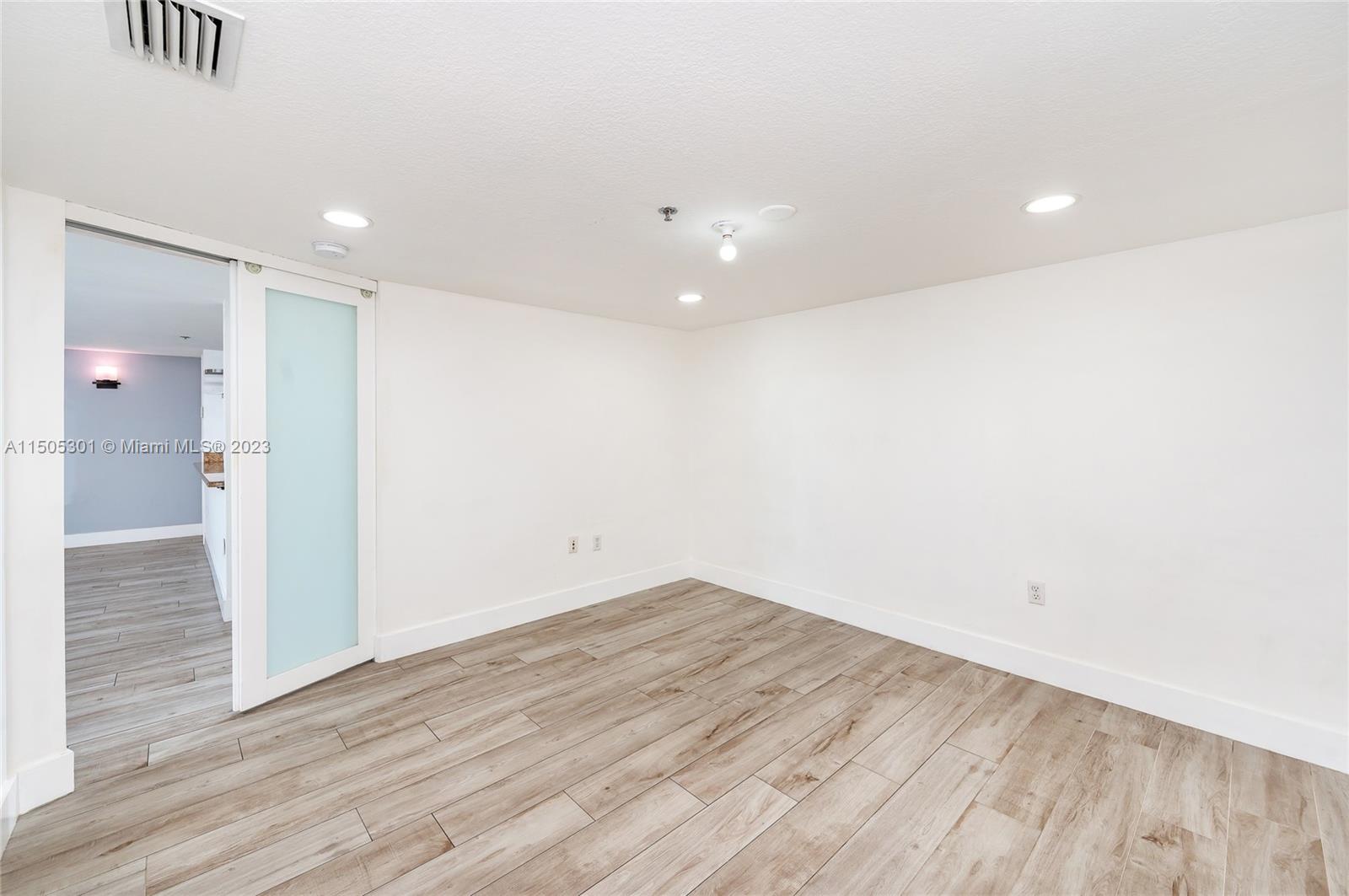 1650 Coral Way # 804