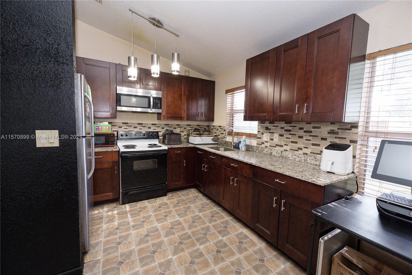 2156 NW 70th St