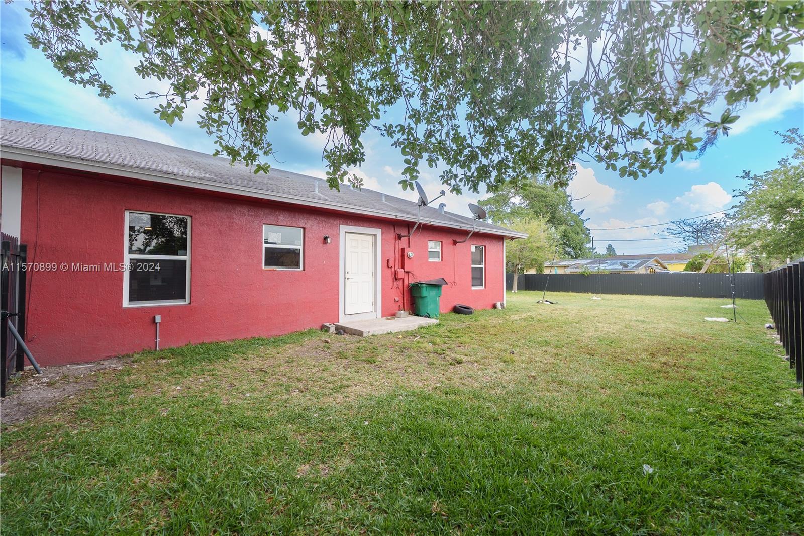 2156 NW 70th St