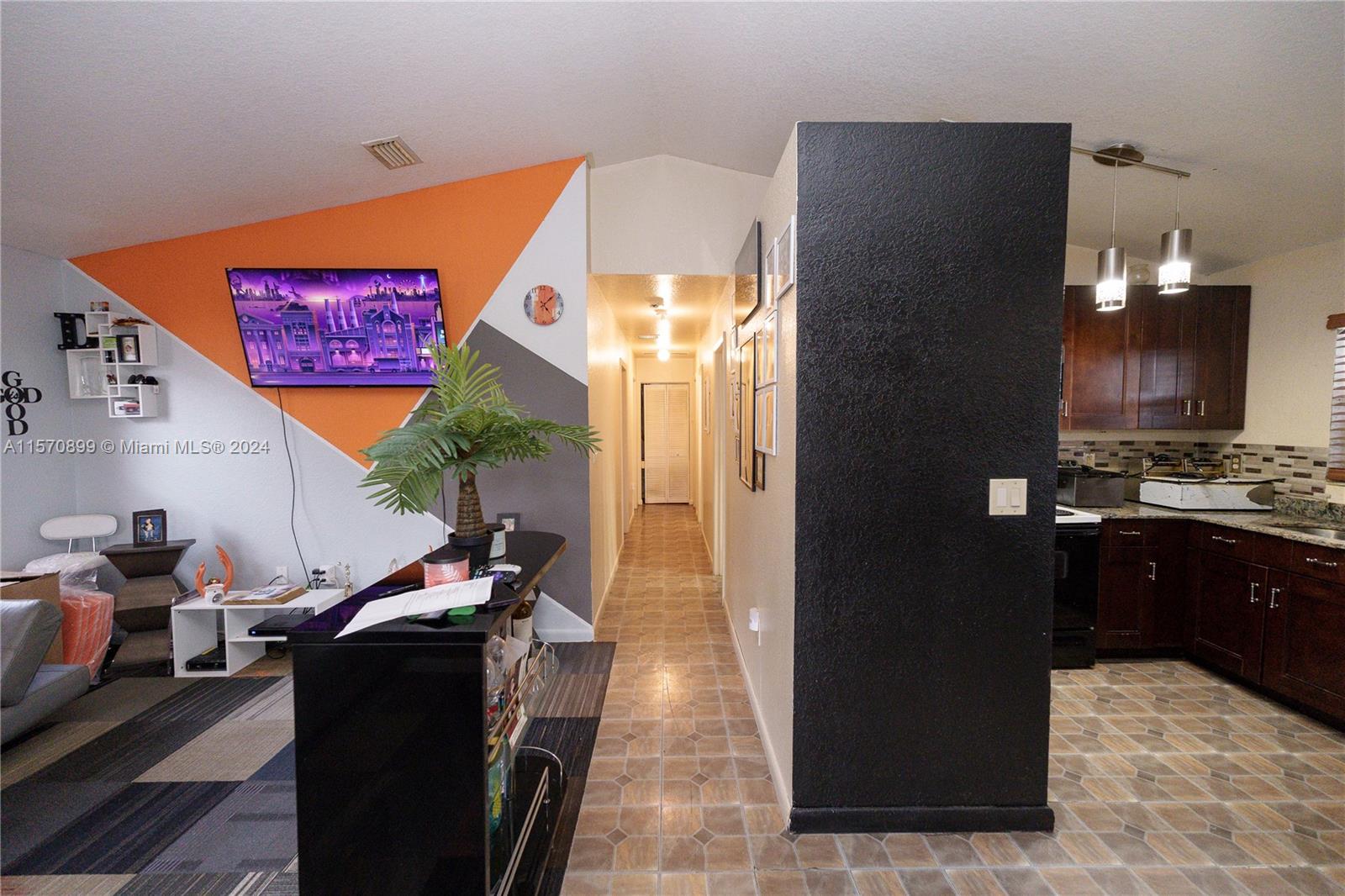 2156 NW 70th St