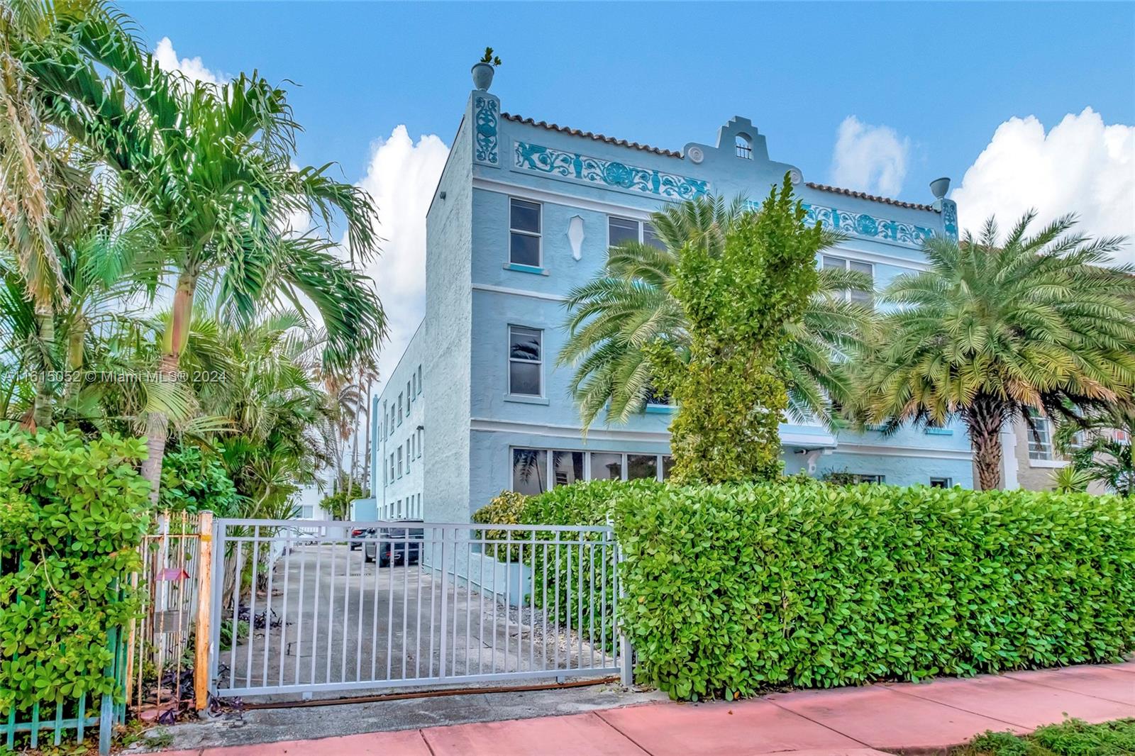 1218 Drexel Ave # 202