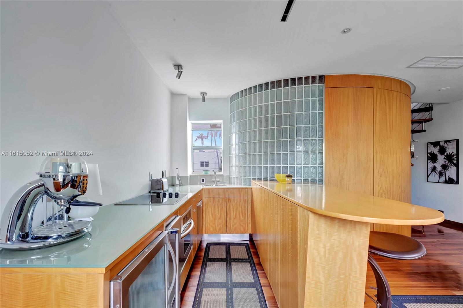 1218 Drexel Ave # 202