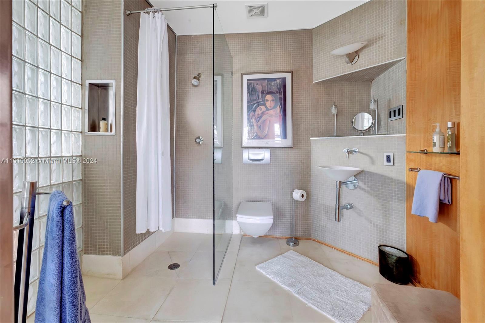 1218 Drexel Ave # 202