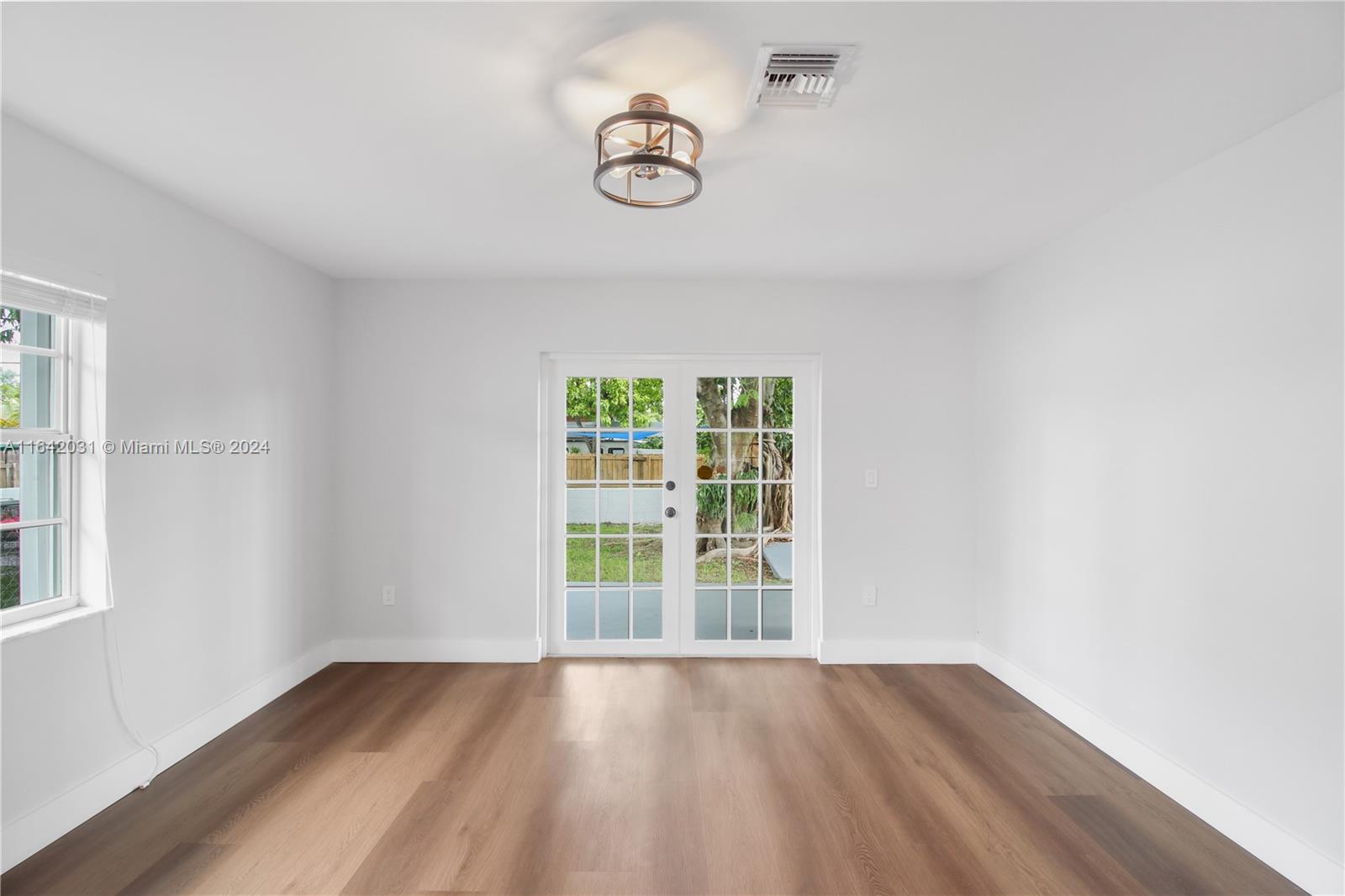 3161 NW 17th St