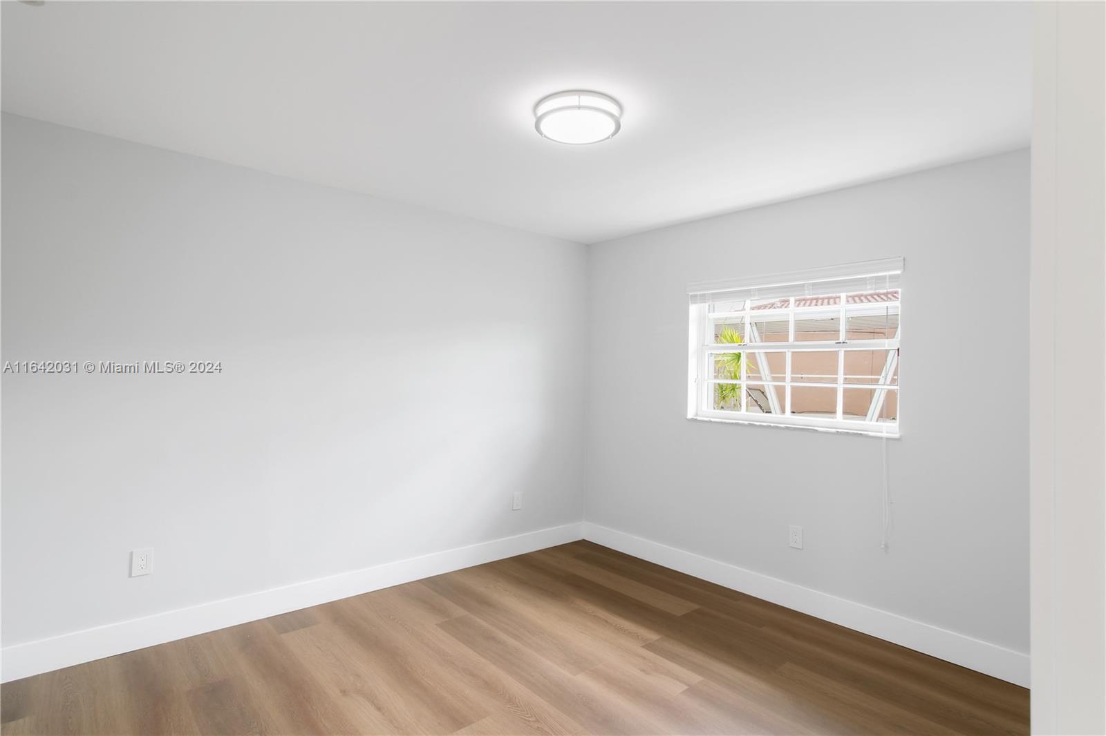 3161 NW 17th St
