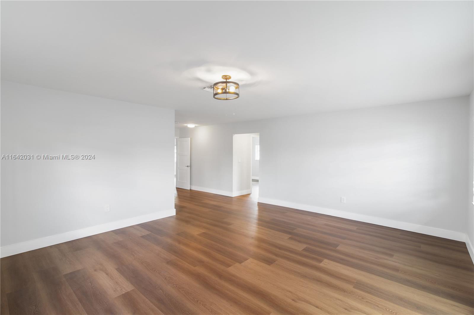 3161 NW 17th St
