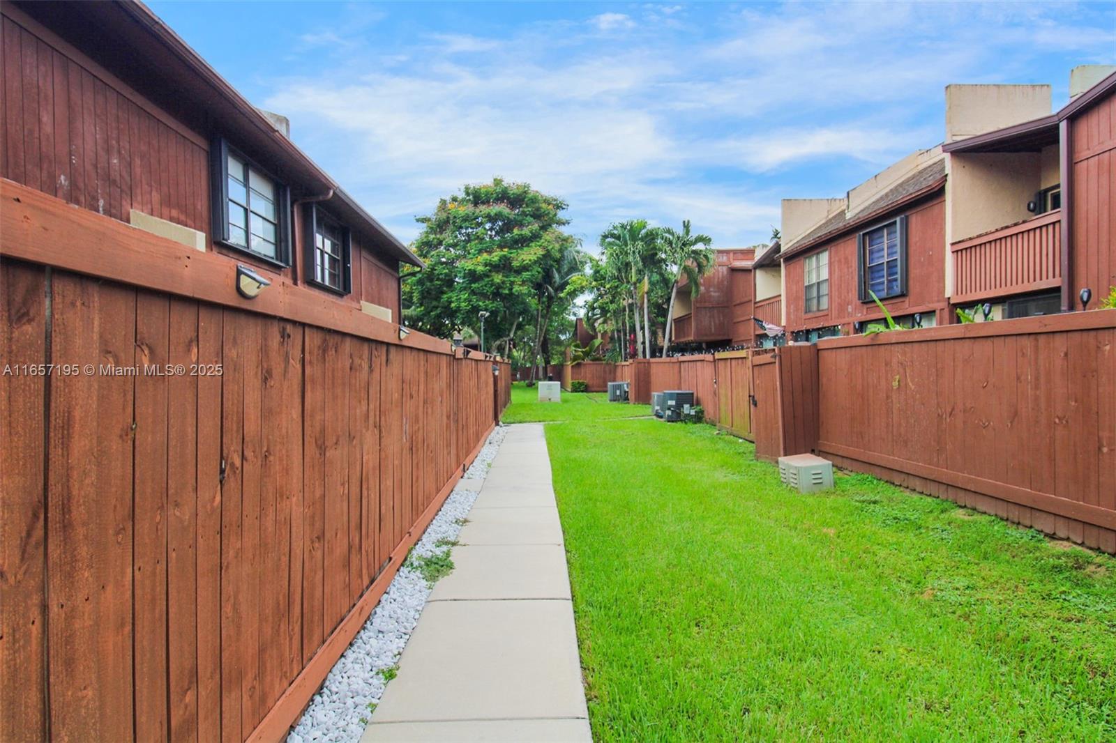 6927 SW 115th Pl # C38