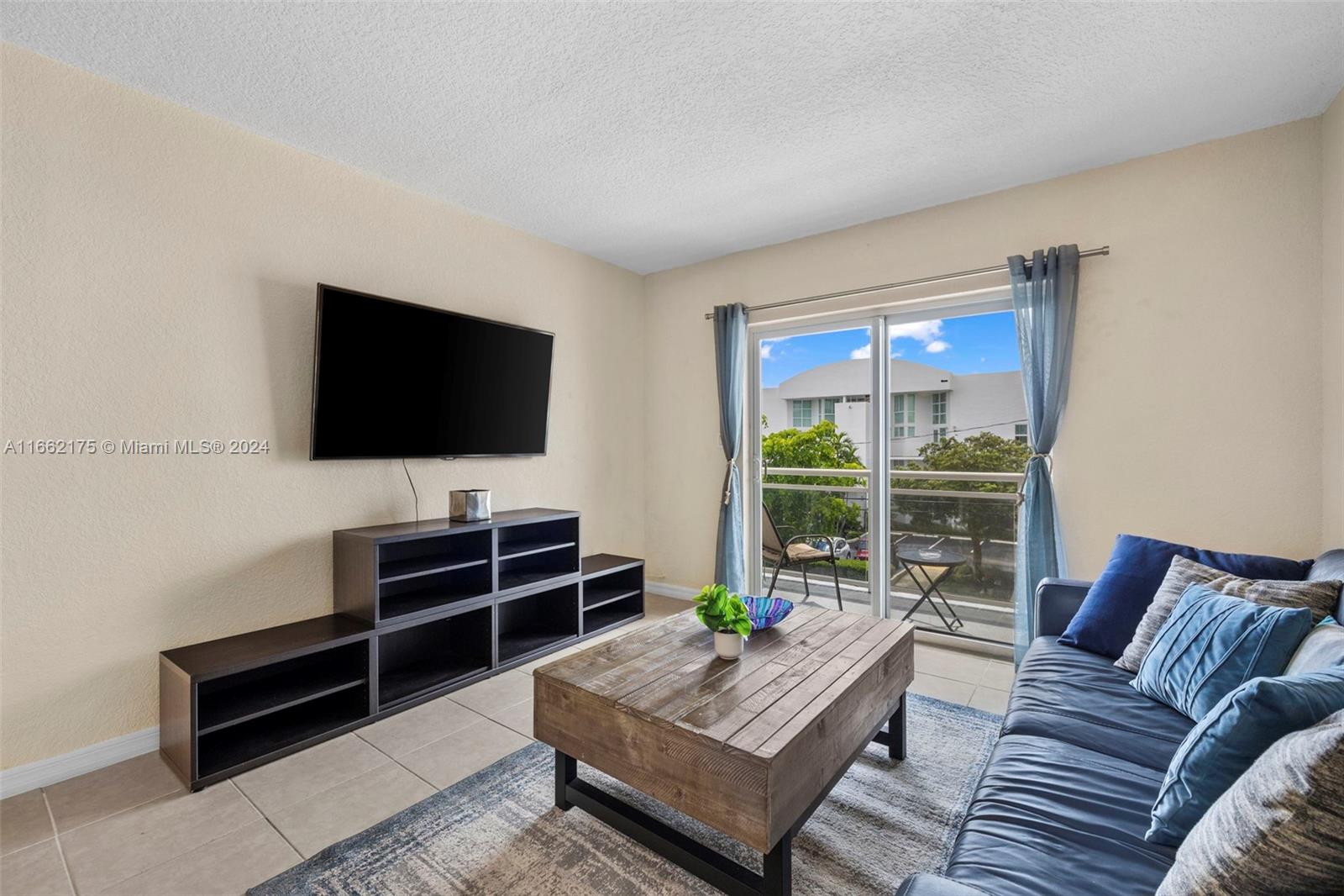 1475 SE 15th St # 308