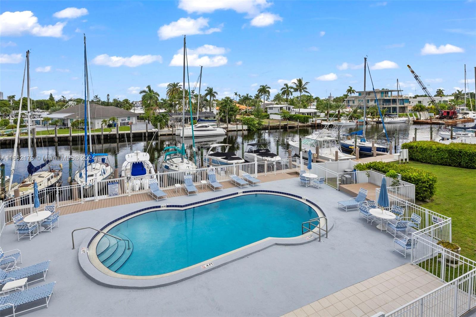 1475 SE 15th St # 308