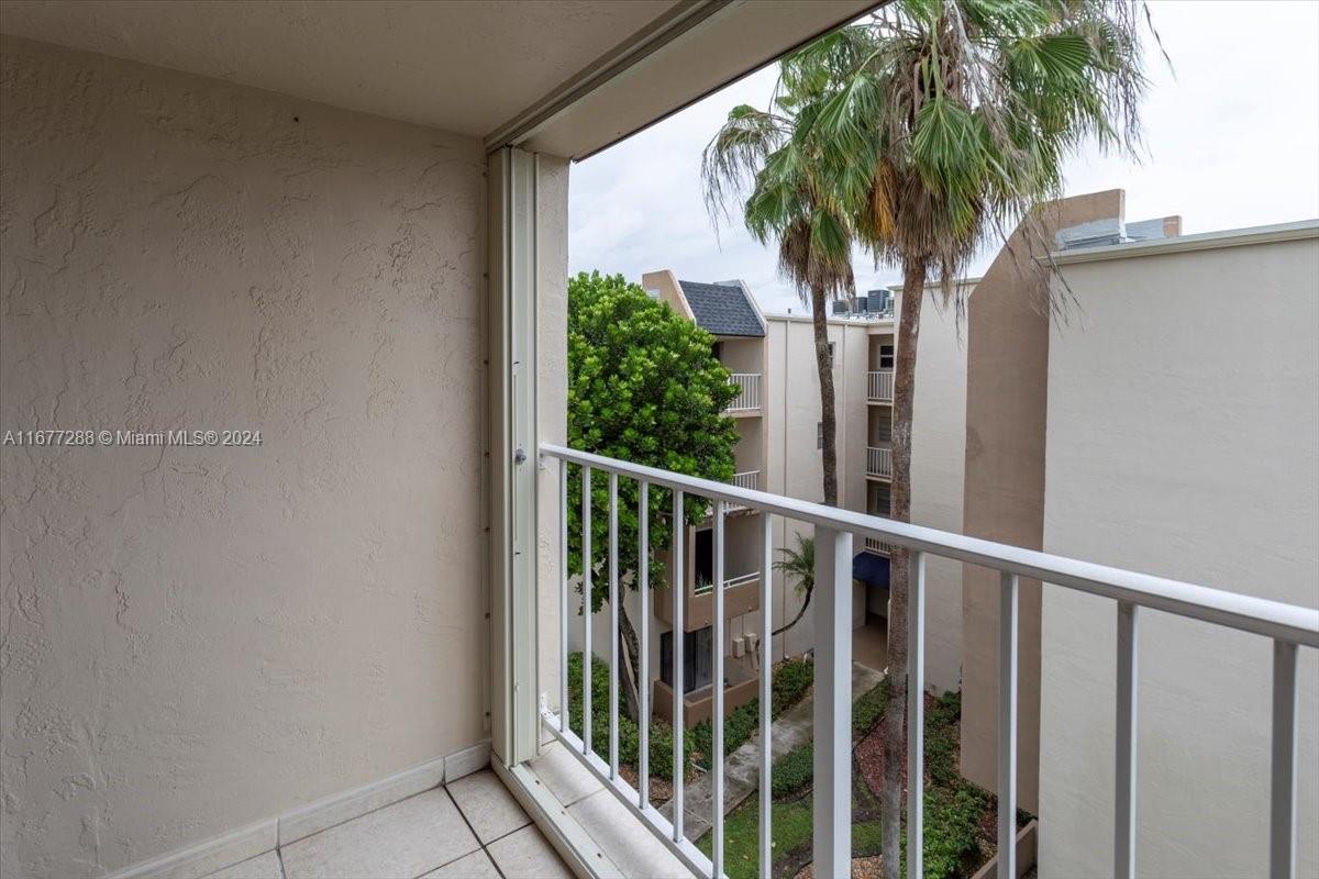 7785 SW 86th St # 424 Unit: E-424