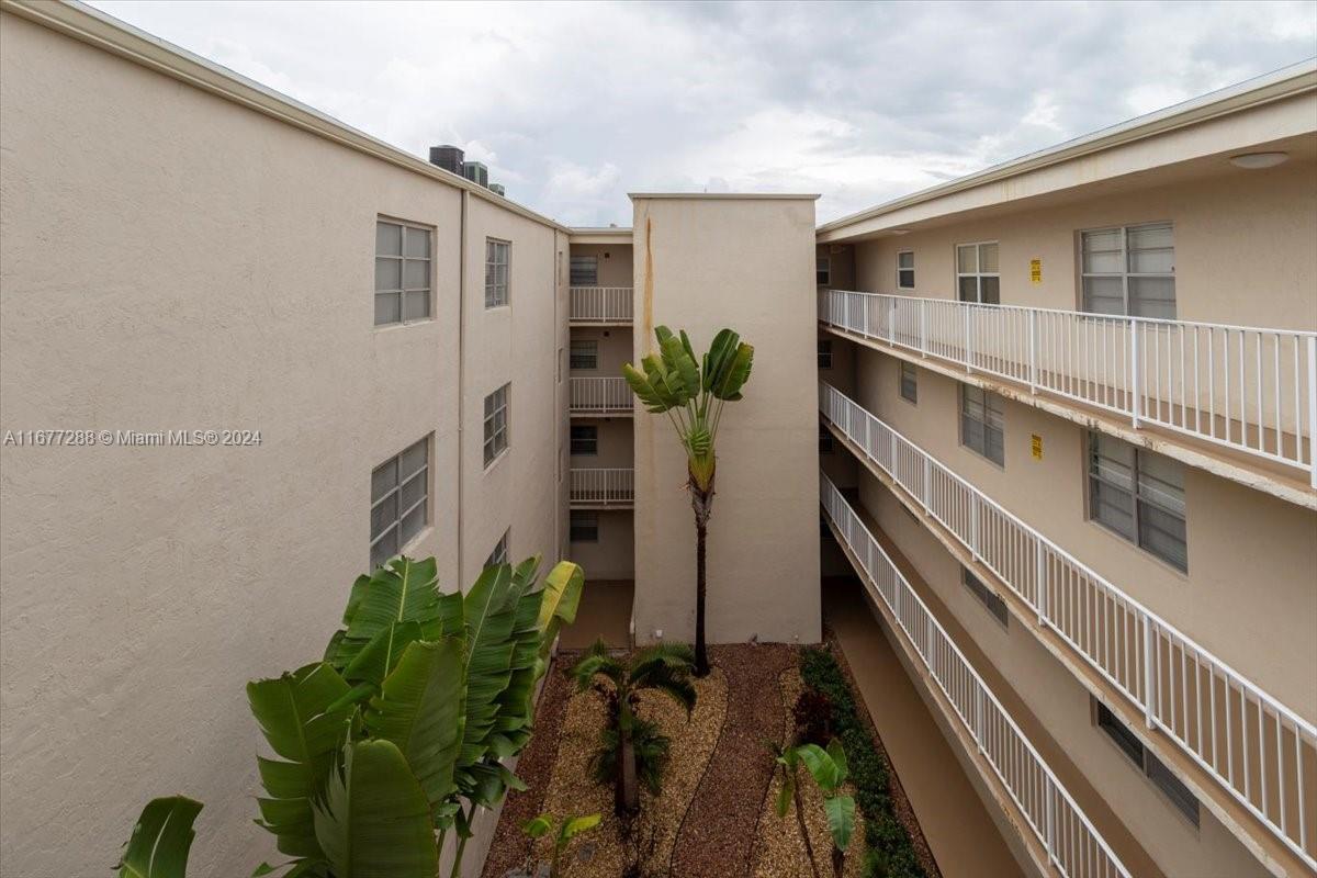 7785 SW 86th St # 424 Unit: E-424