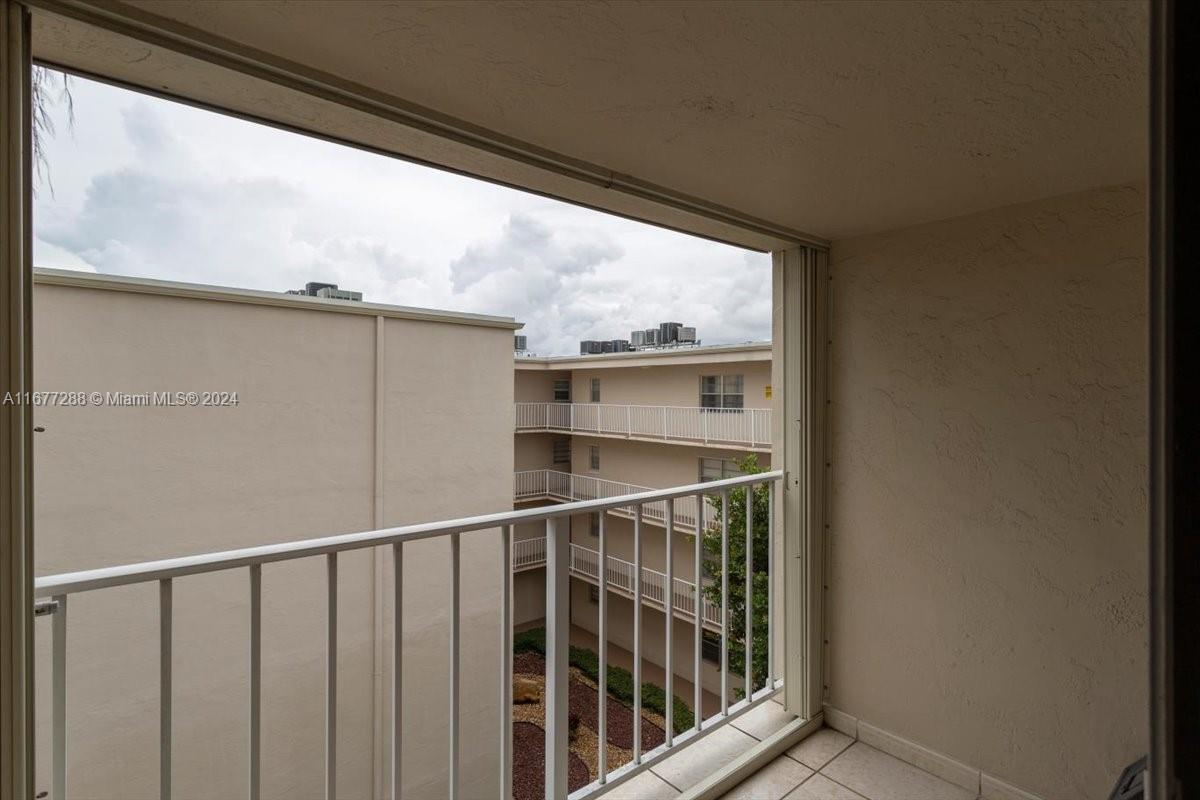 7785 SW 86th St # 424 Unit: E-424