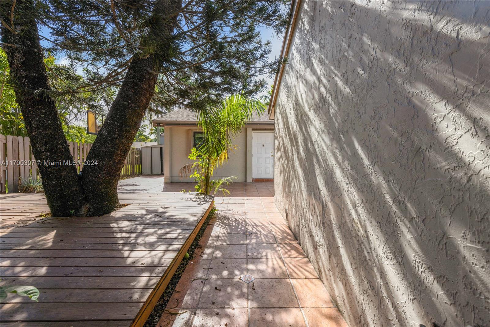 11230 SW 104th St # 11230