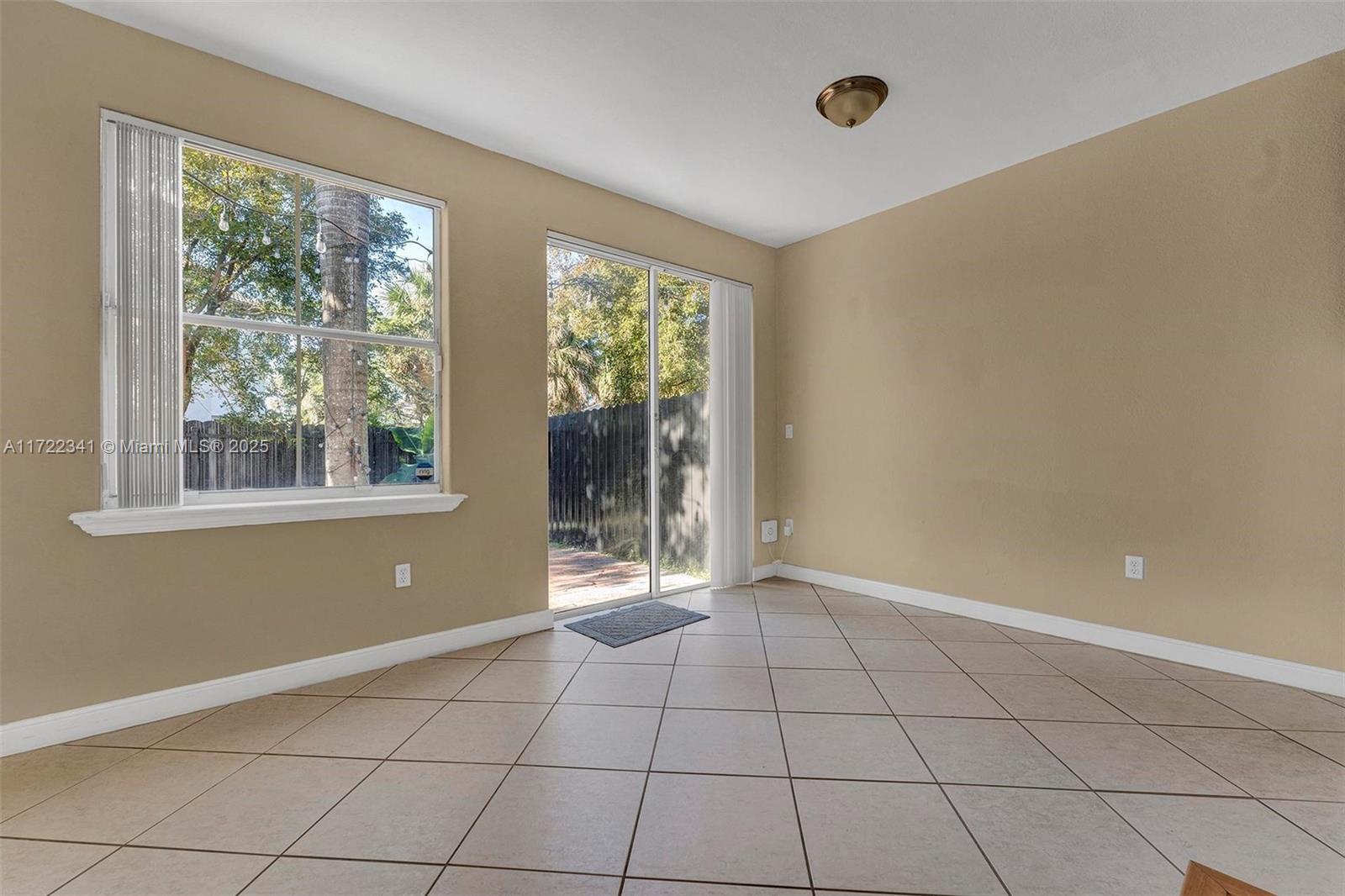 5470 NW 107th Ave # 808