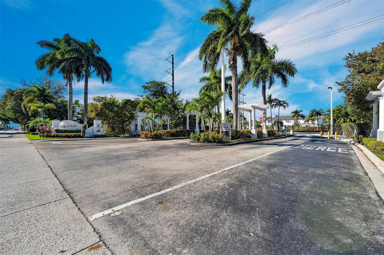 5470 NW 107th Ave # 808