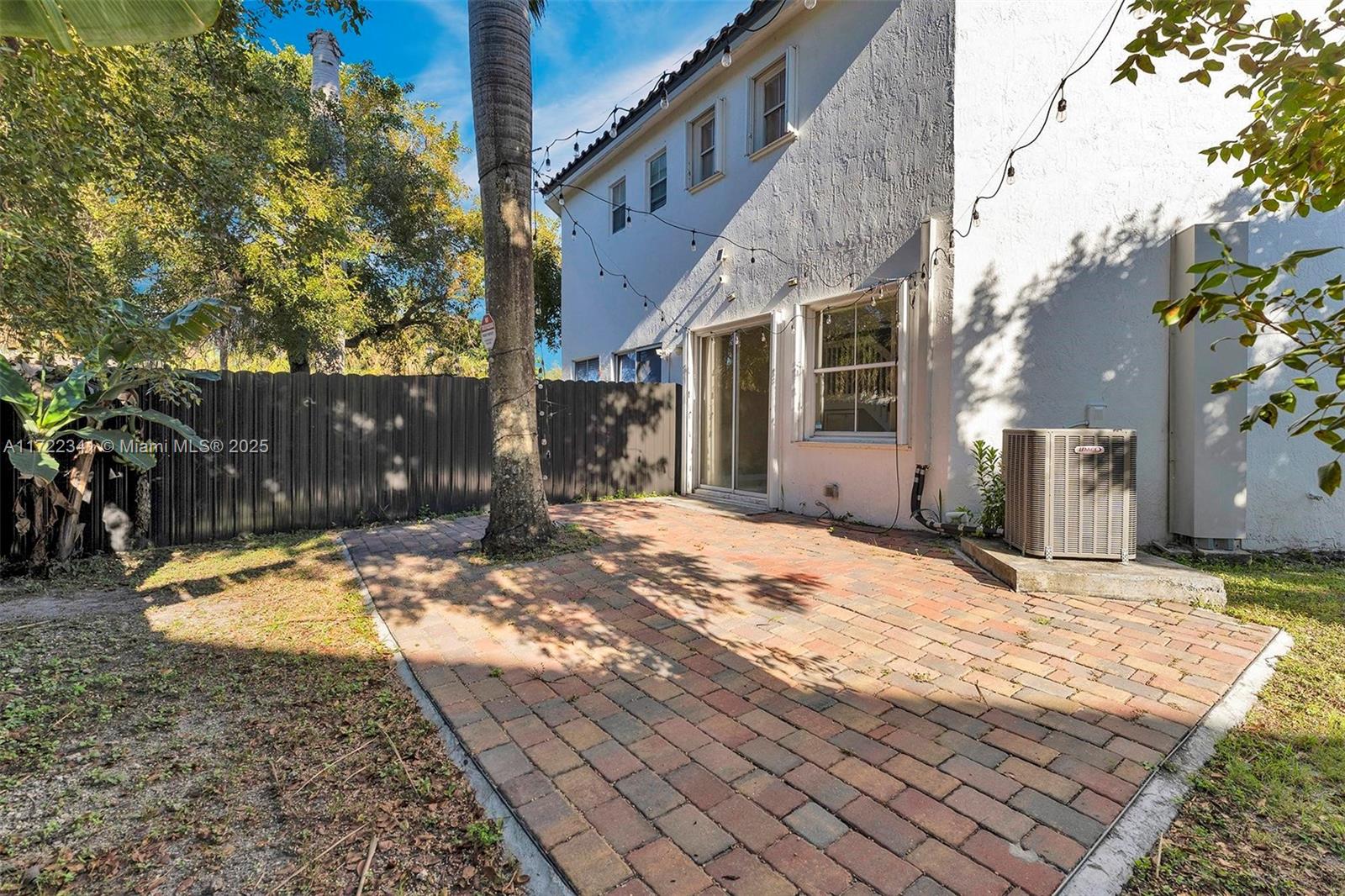 5470 NW 107th Ave # 808