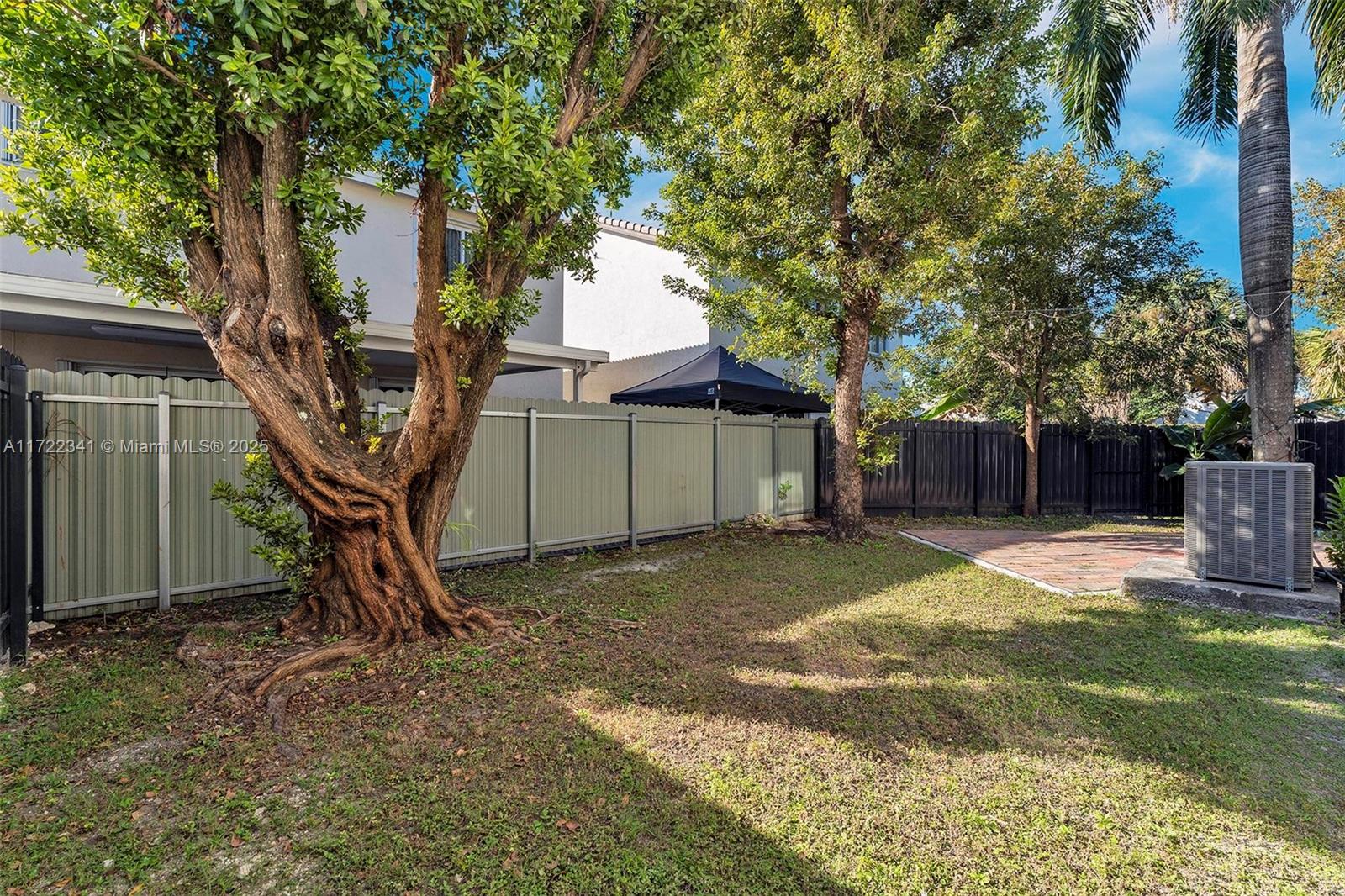 5470 NW 107th Ave # 808