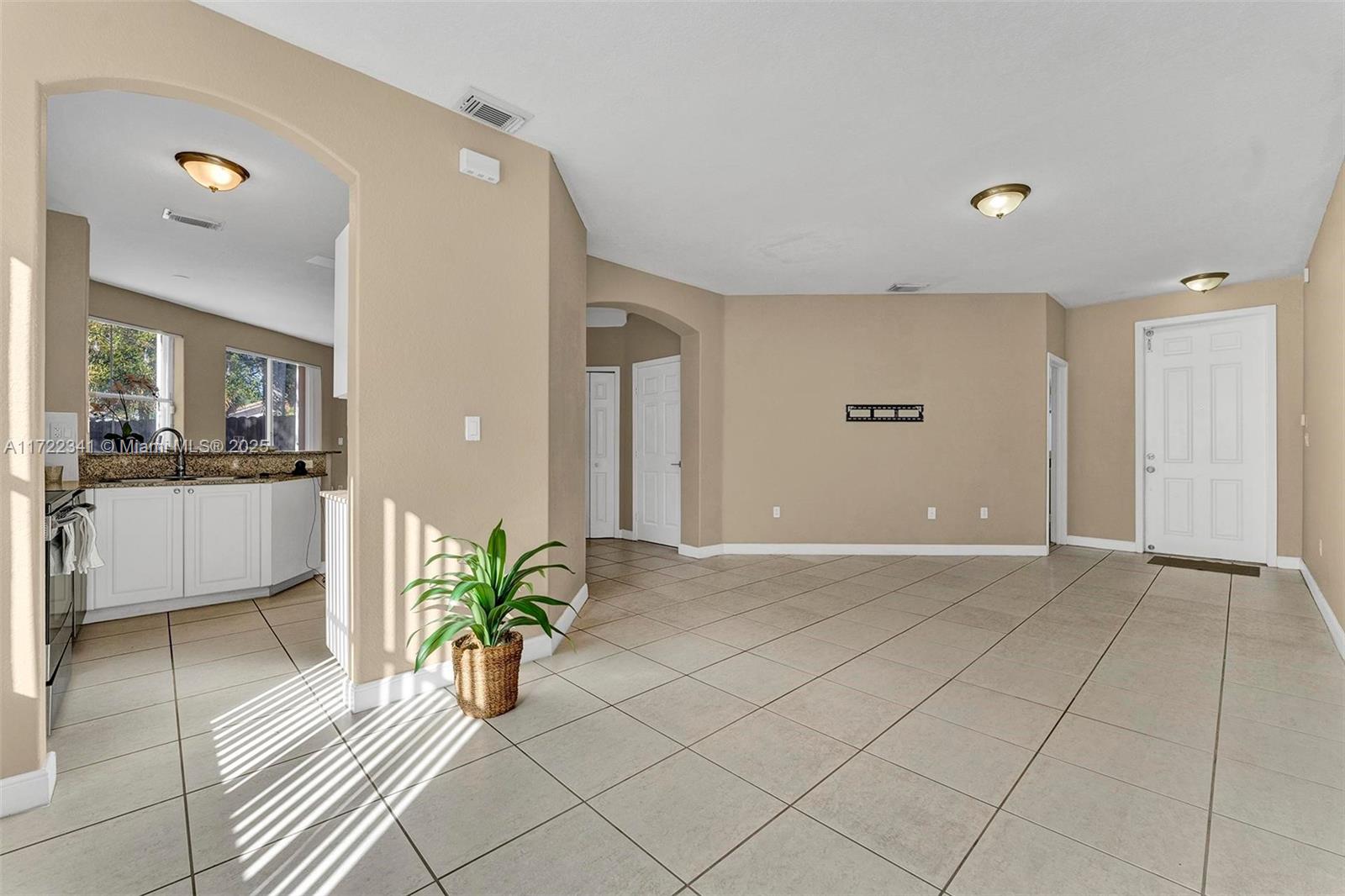 5470 NW 107th Ave # 808