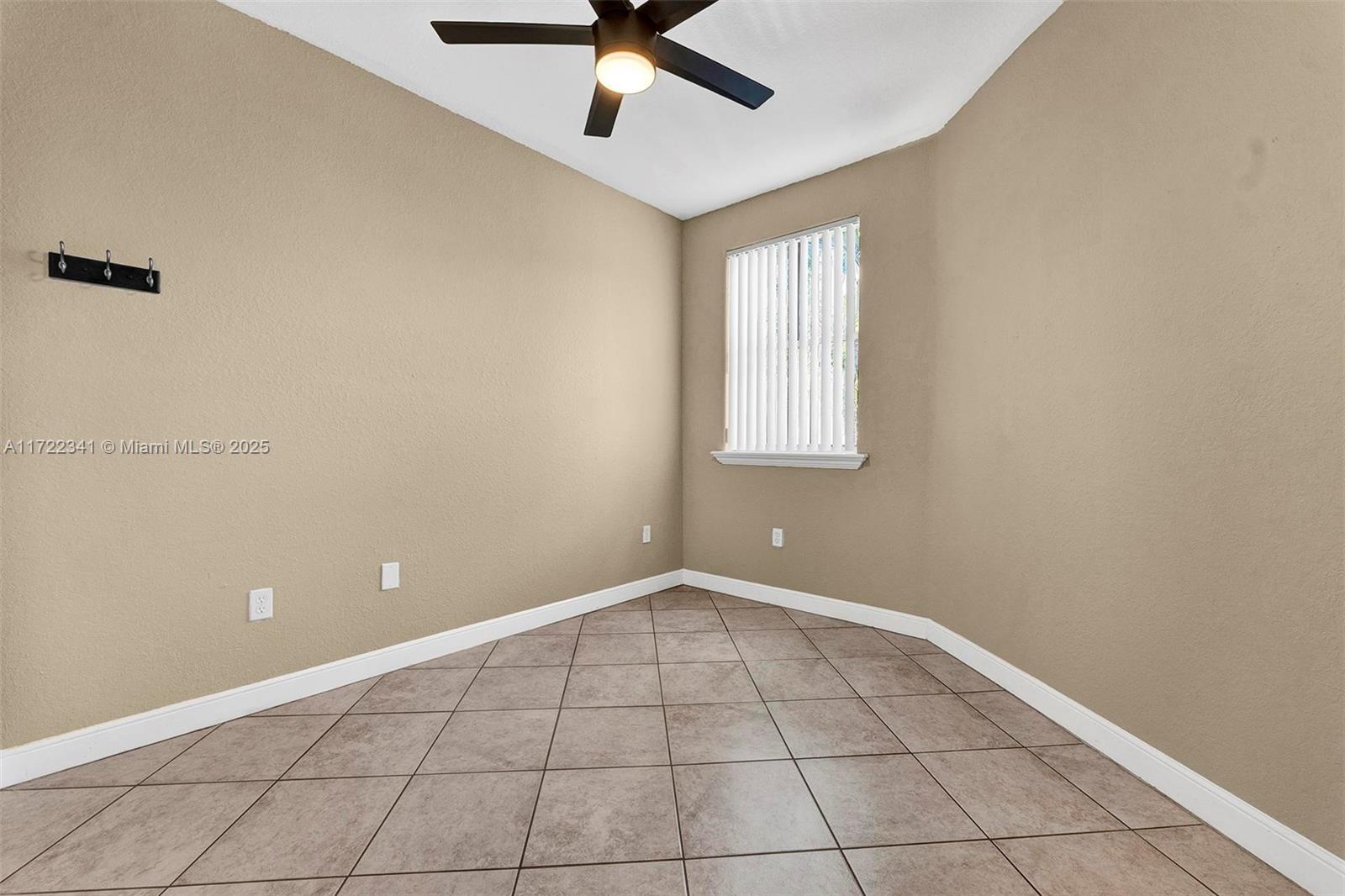5470 NW 107th Ave # 808