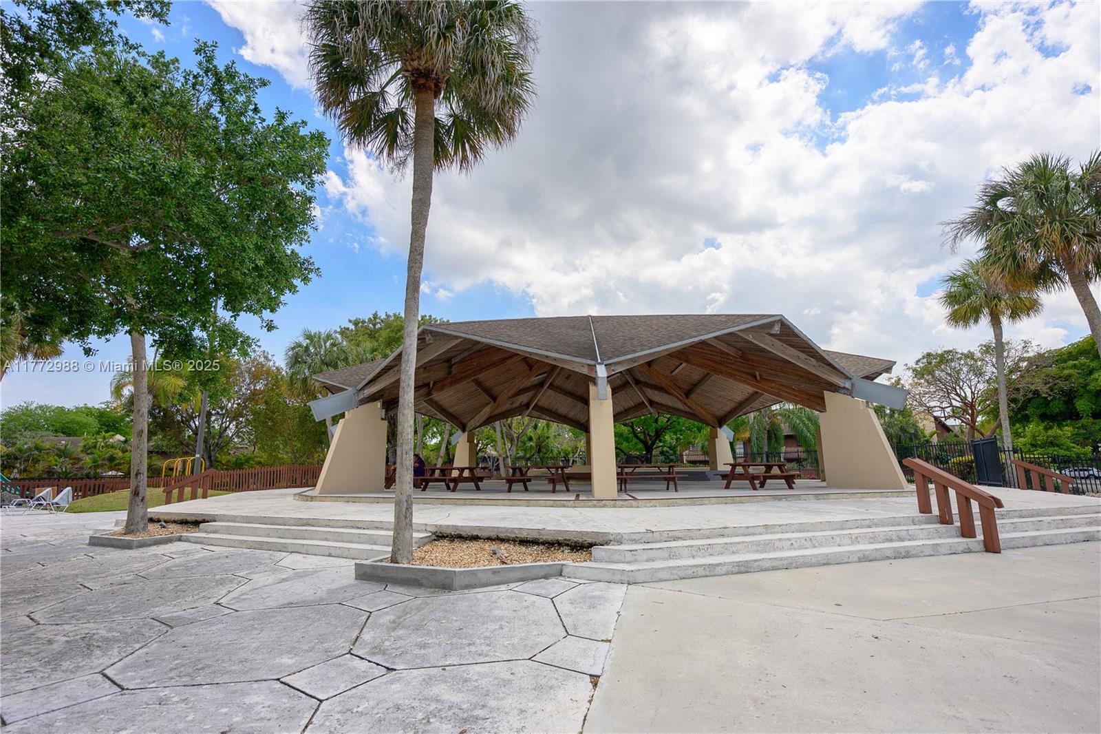 6601 SW 116 CT # 104