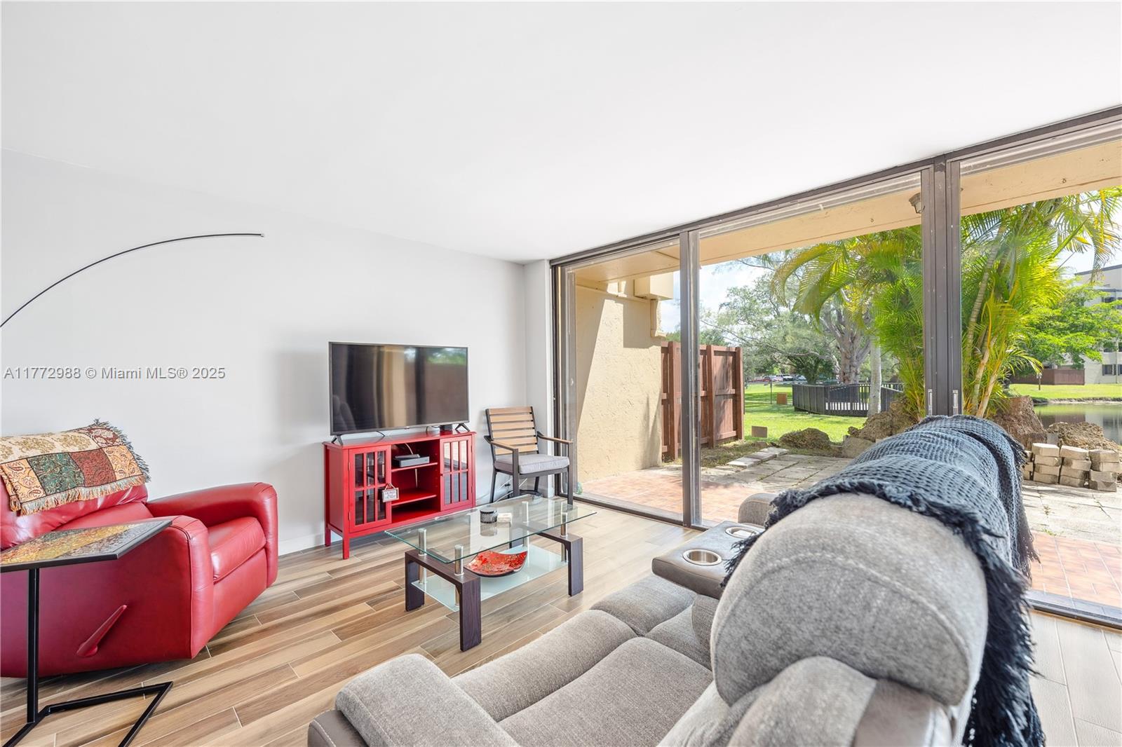 6601 SW 116 CT # 104