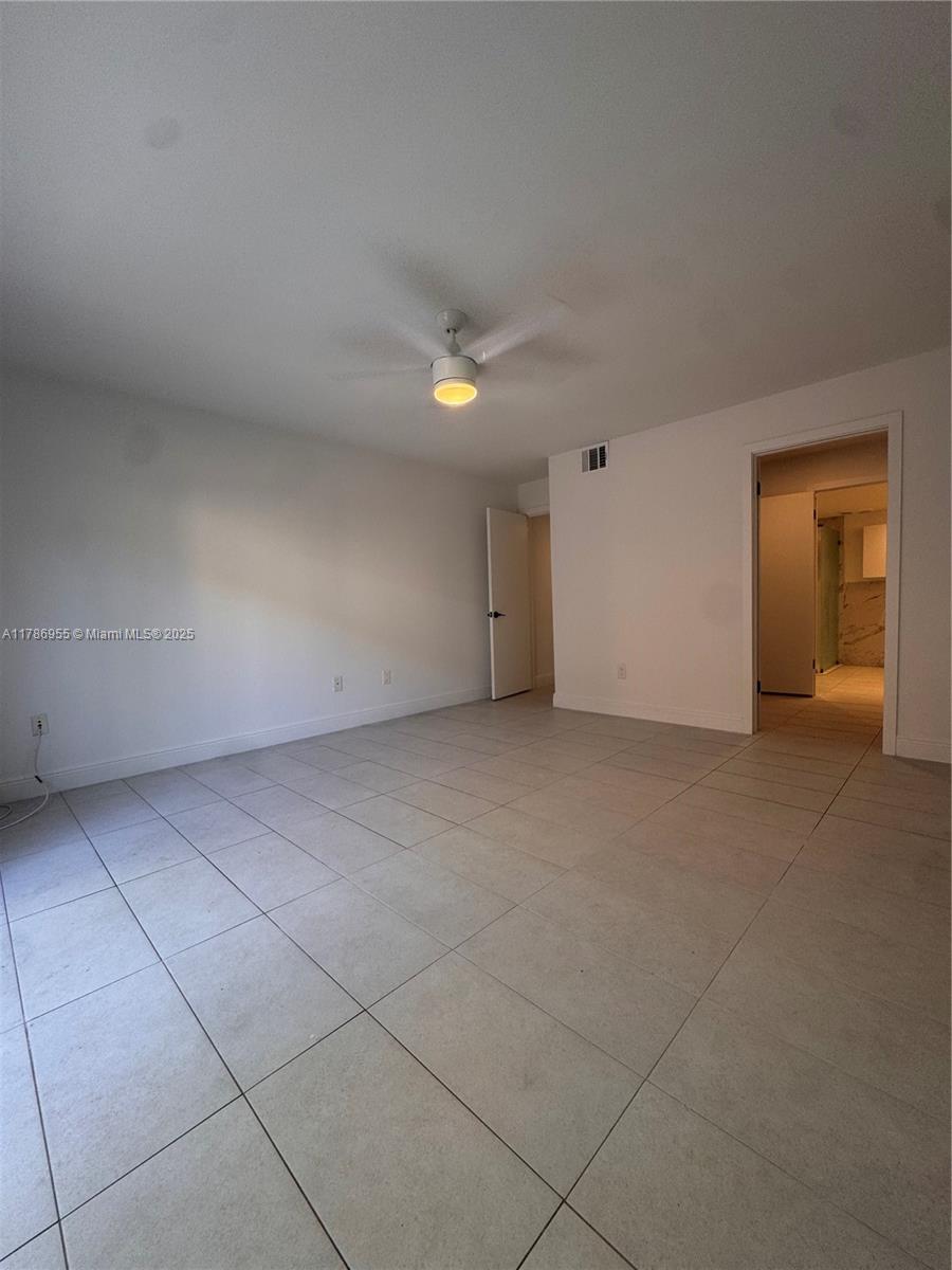 6405 SW 116 Pl Unit: E