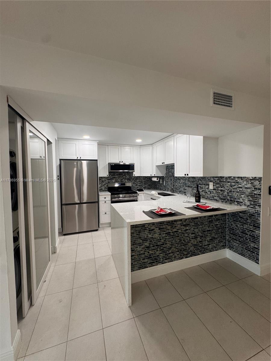 6405 SW 116 Pl Unit: E