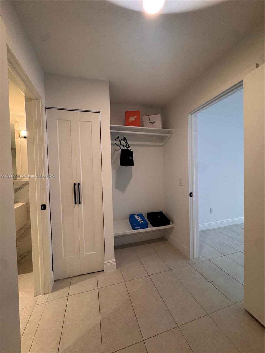6405 SW 116 Pl Unit: E