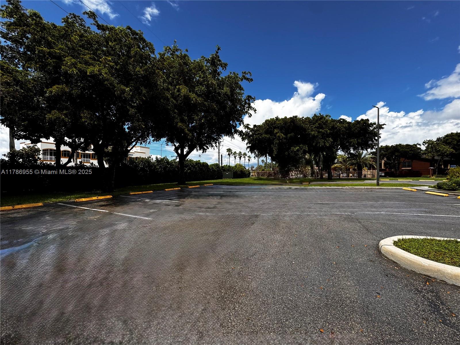 6405 SW 116 Pl Unit: E