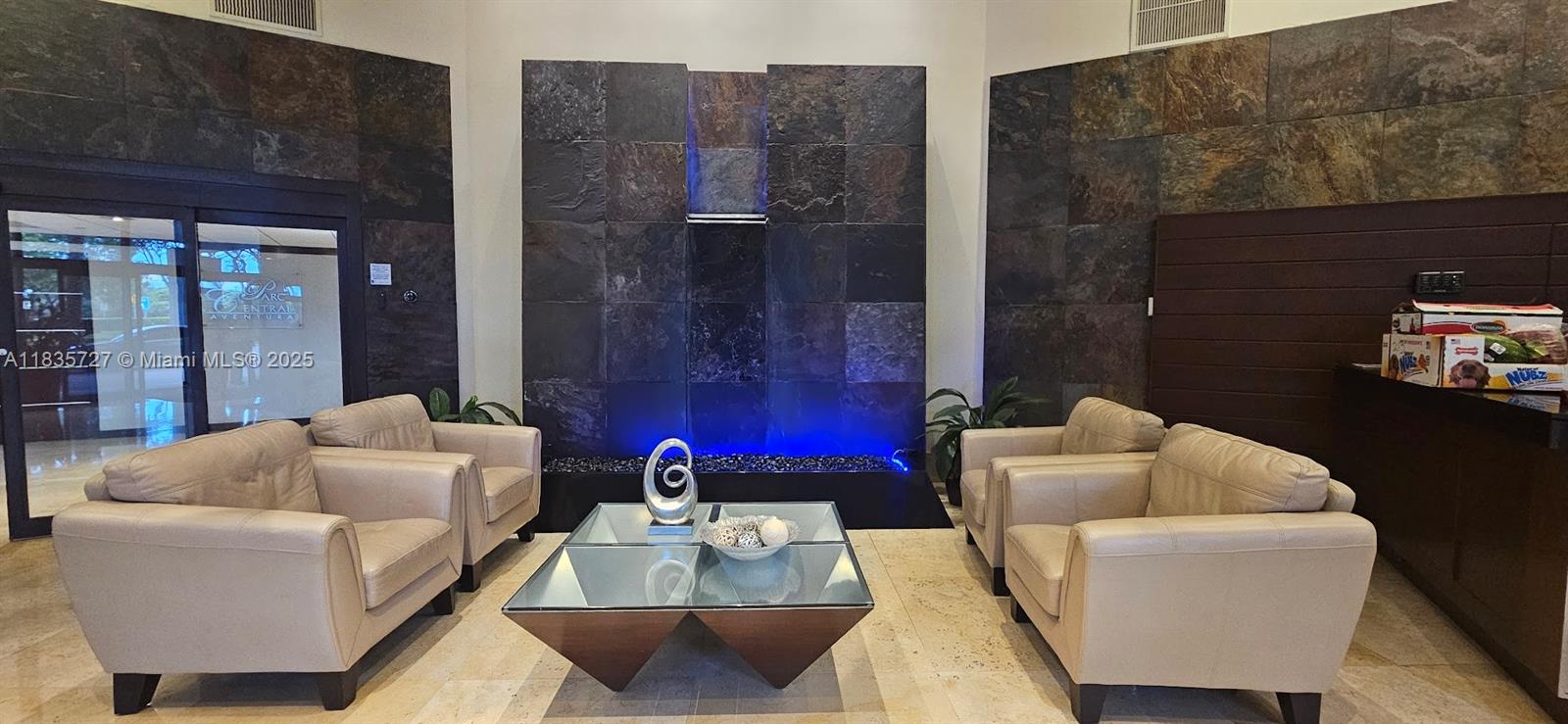 3300 NE 191st St Unit: LP08