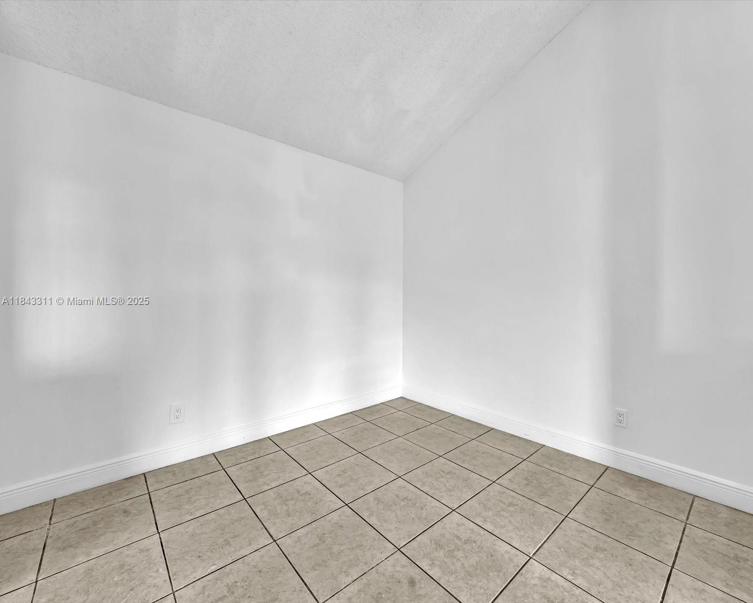 15770 SW 106th Ter # 303