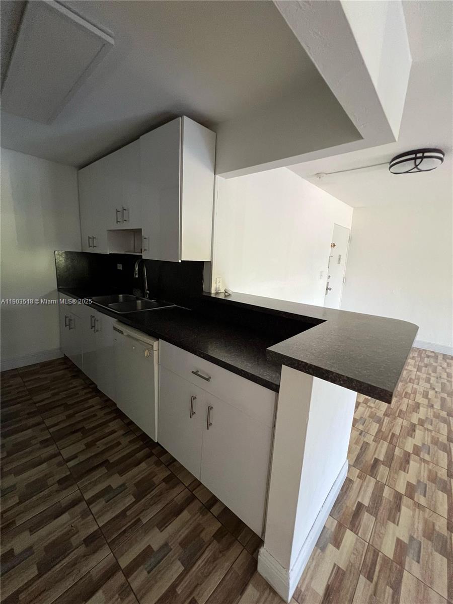 10357 N Kendall Dr Unit: DD6