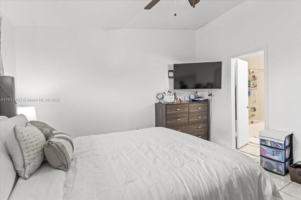 10014 Hammocks Blvd # 4 Unit: 204-4