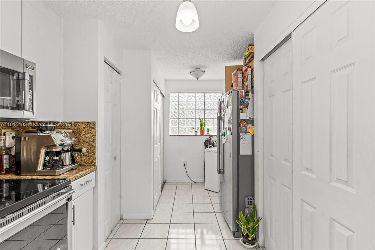 10014 Hammocks Blvd # 4 Unit: 204-4